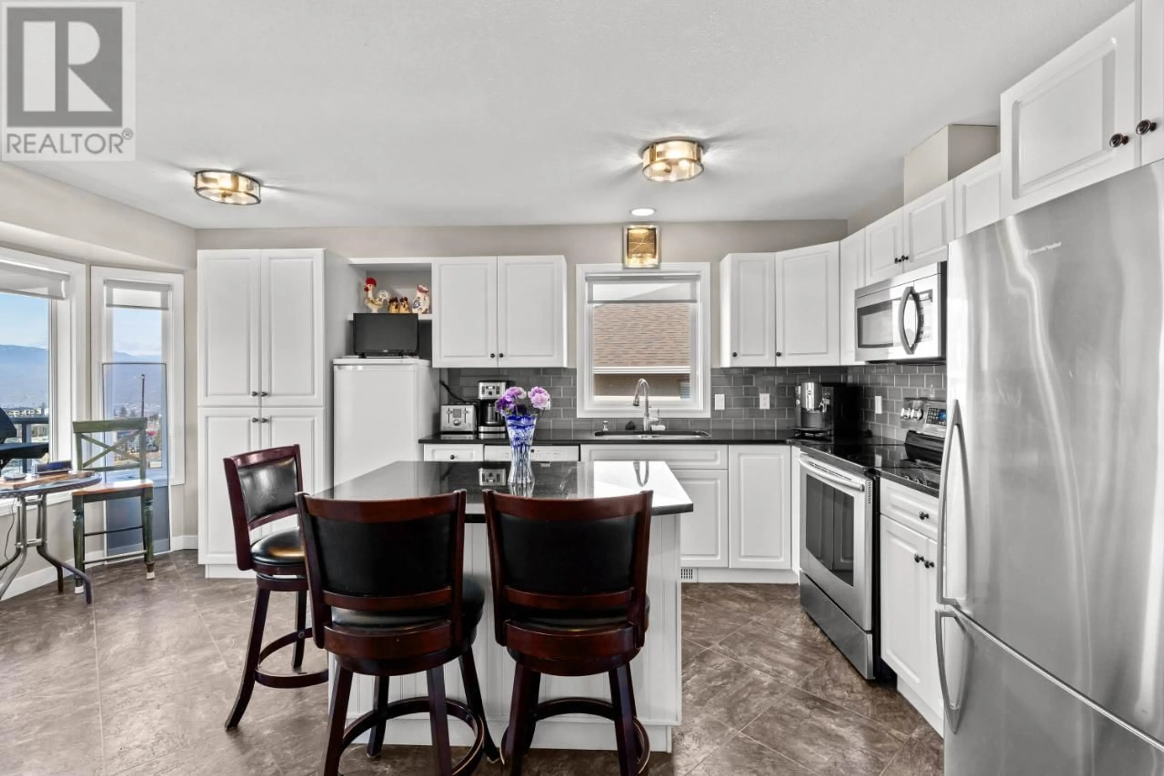 Standard kitchen for 5-1575 SPRINGHILL DRIVE, Kamloops British Columbia V2C2N9