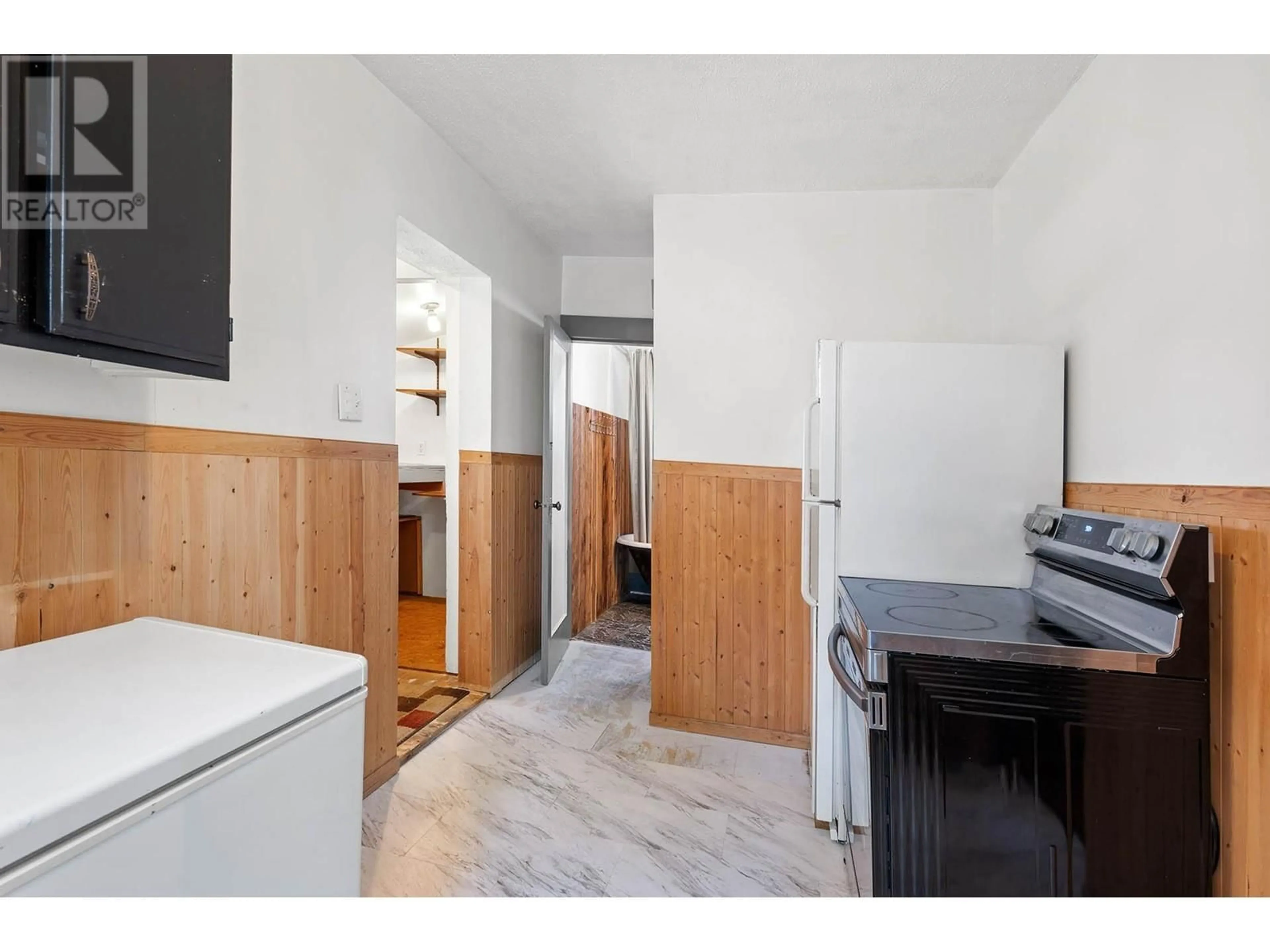 Standard kitchen, unknown for 817 MAIN STREET, Blue River British Columbia V0E1J0