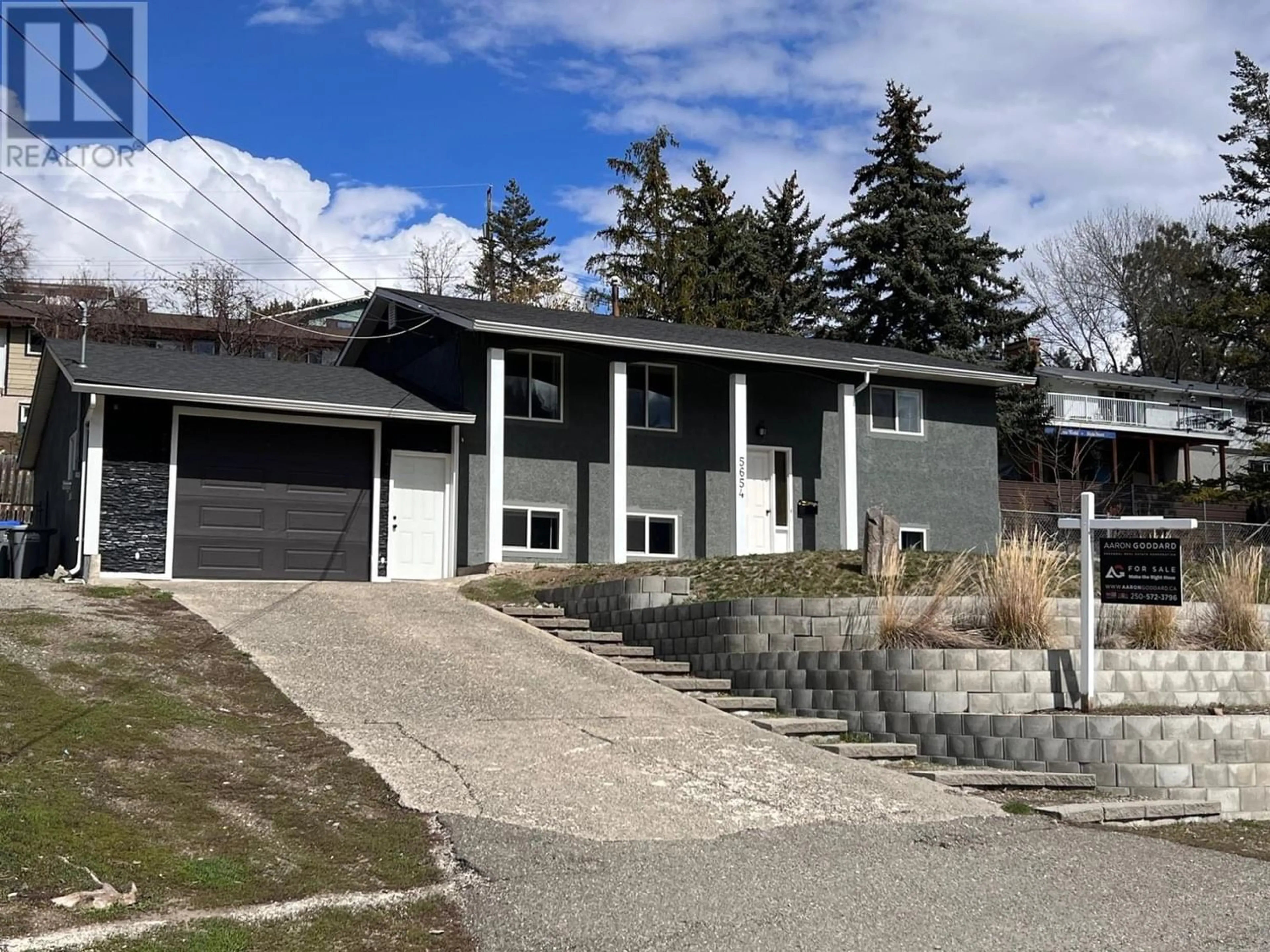 Frontside or backside of a home for 5654 NORLAND DRIVE, Kamloops British Columbia V2C5H9
