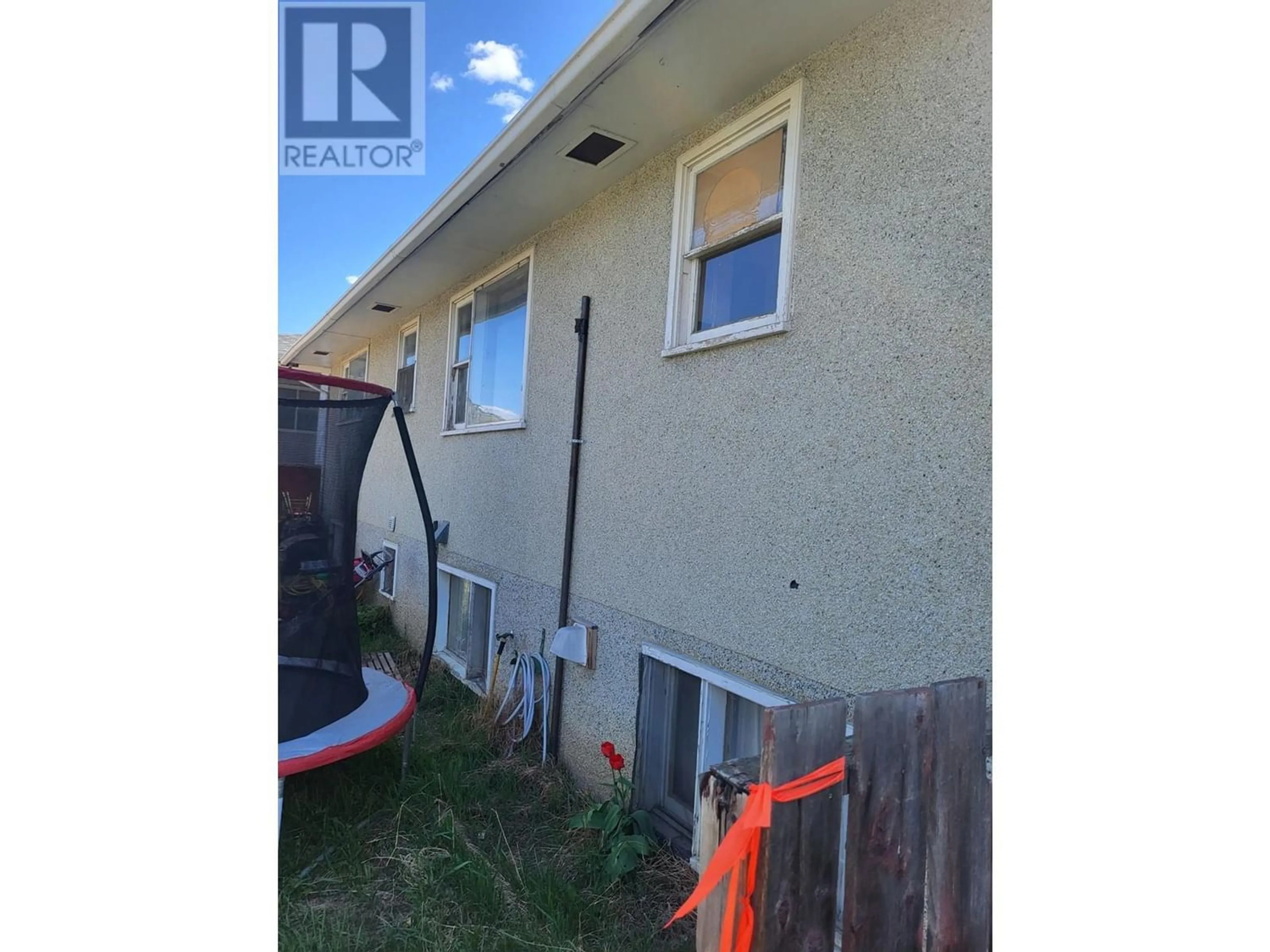 Frontside or backside of a home for 259 CHESTNUT AVE, Kamloops British Columbia V2B1L4