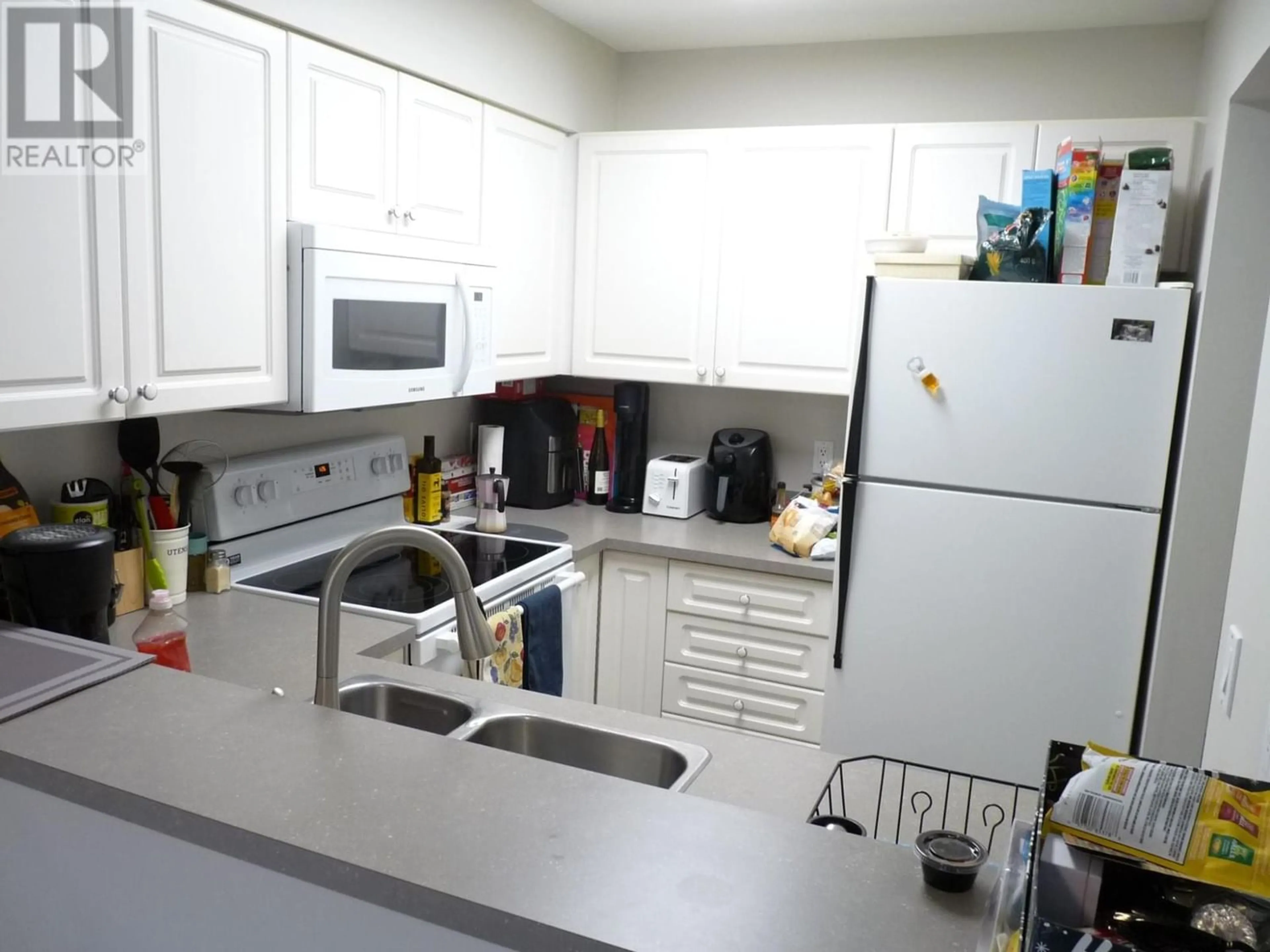 Kitchen for 203-1160 HUGH ALLAN DRIVE, Kamloops British Columbia