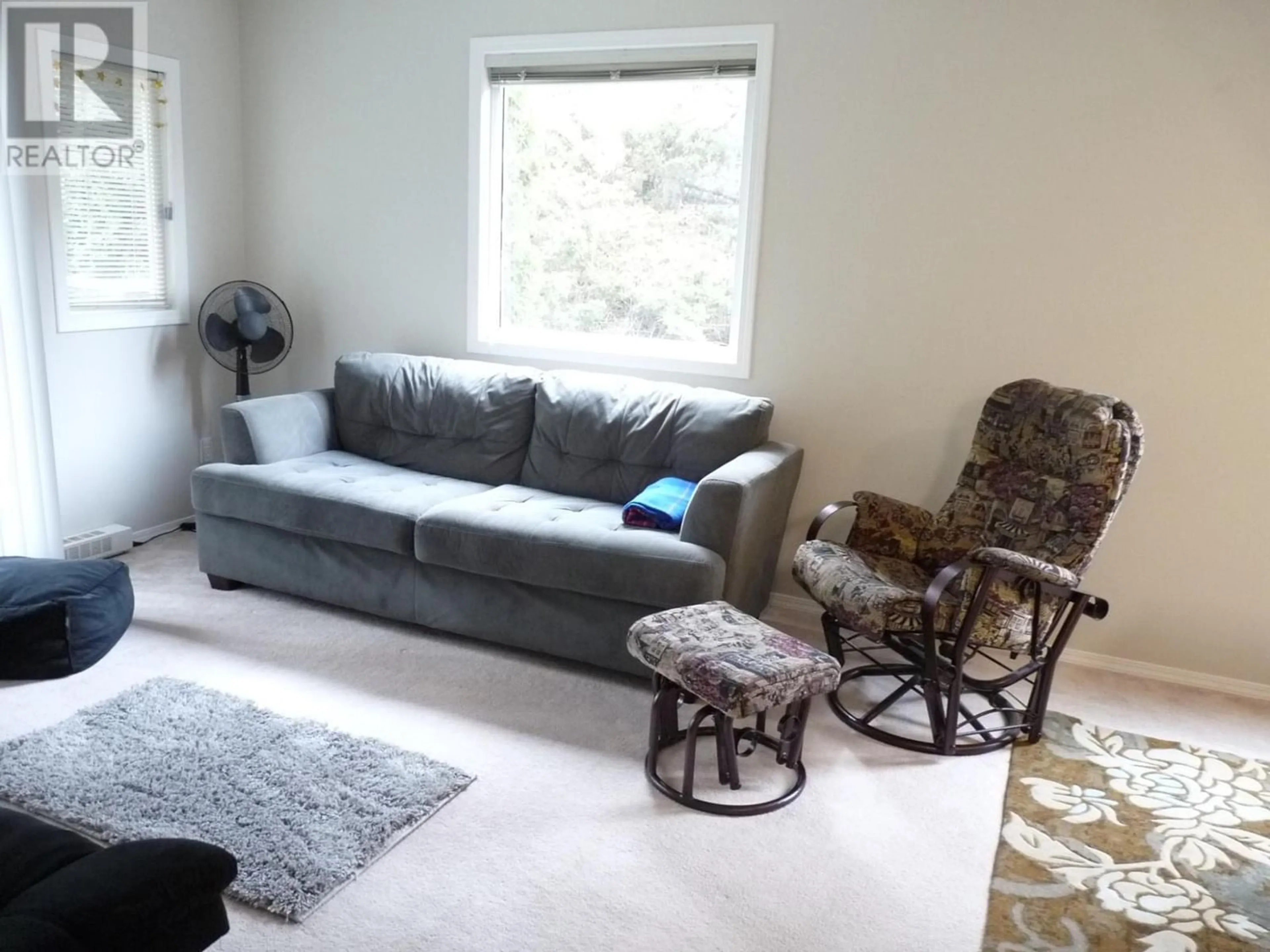 Living room, carpet floors for 1160 HUGH ALLAN Drive Unit# 203, Kamloops British Columbia