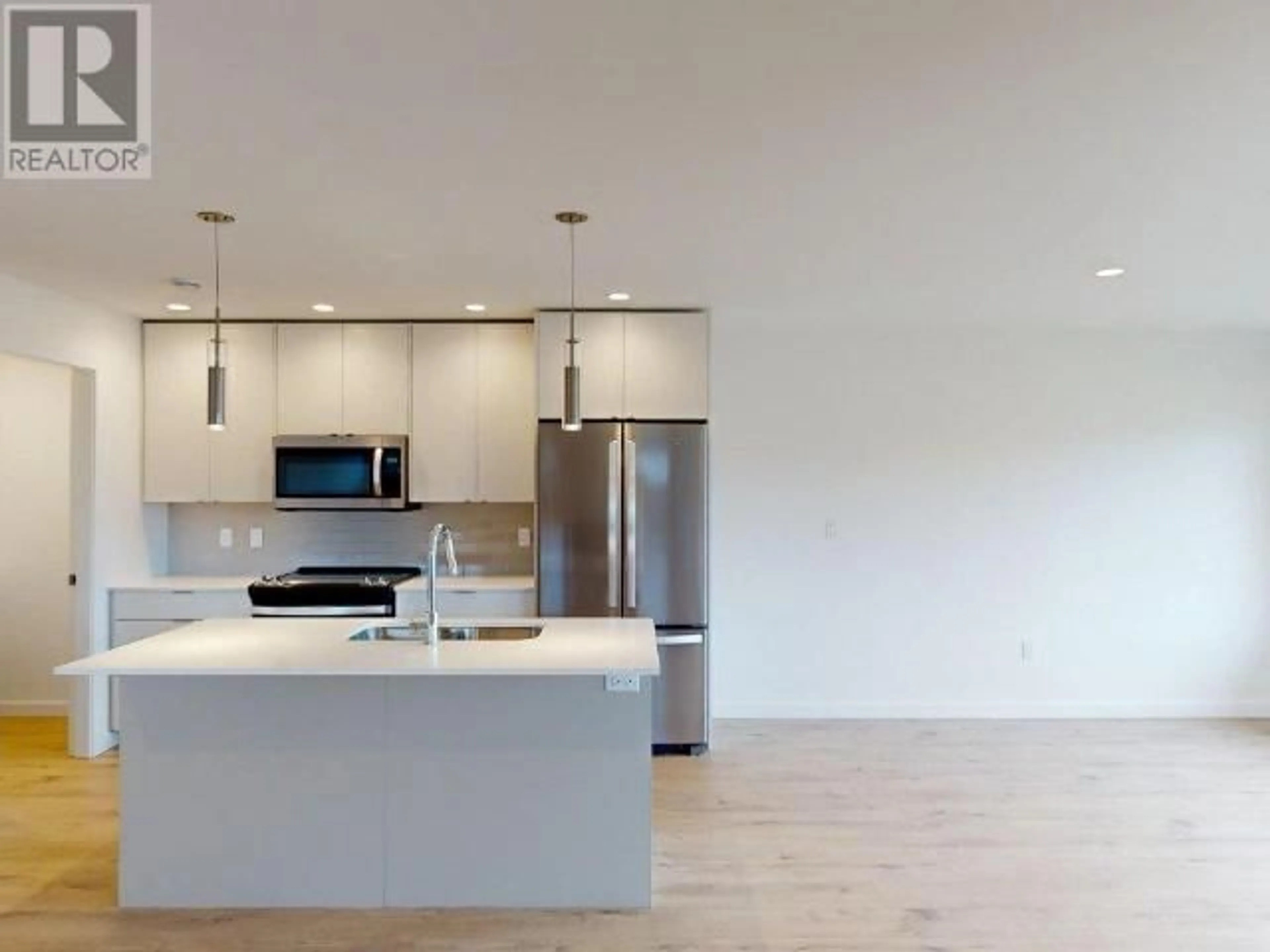 Open concept kitchen, unknown for 7295 EDGEHILL CRESCENT, Powell River British Columbia V8A0V8