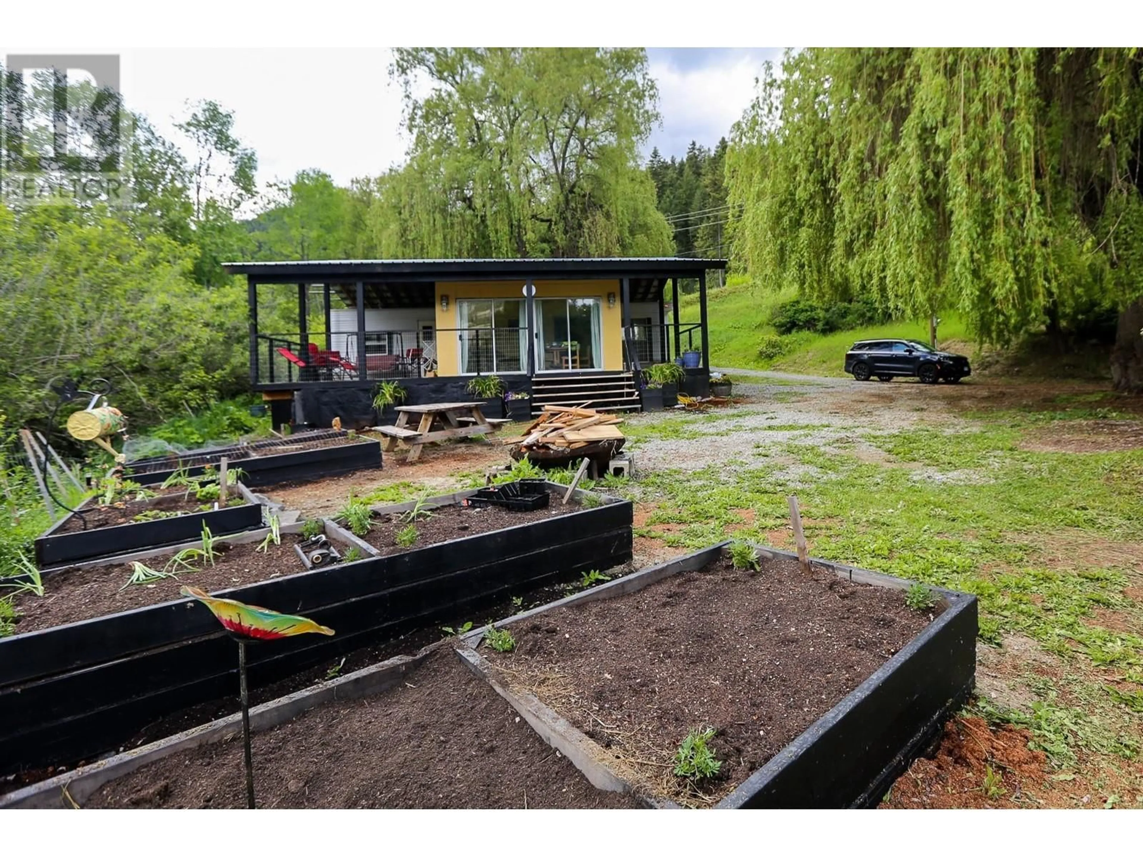A pic from outside/outdoor area/front of a property/back of a property/a pic from drone, building for 8630 YELLOWHEAD  S HIGHWAY, Little Fort British Columbia V0E2C0