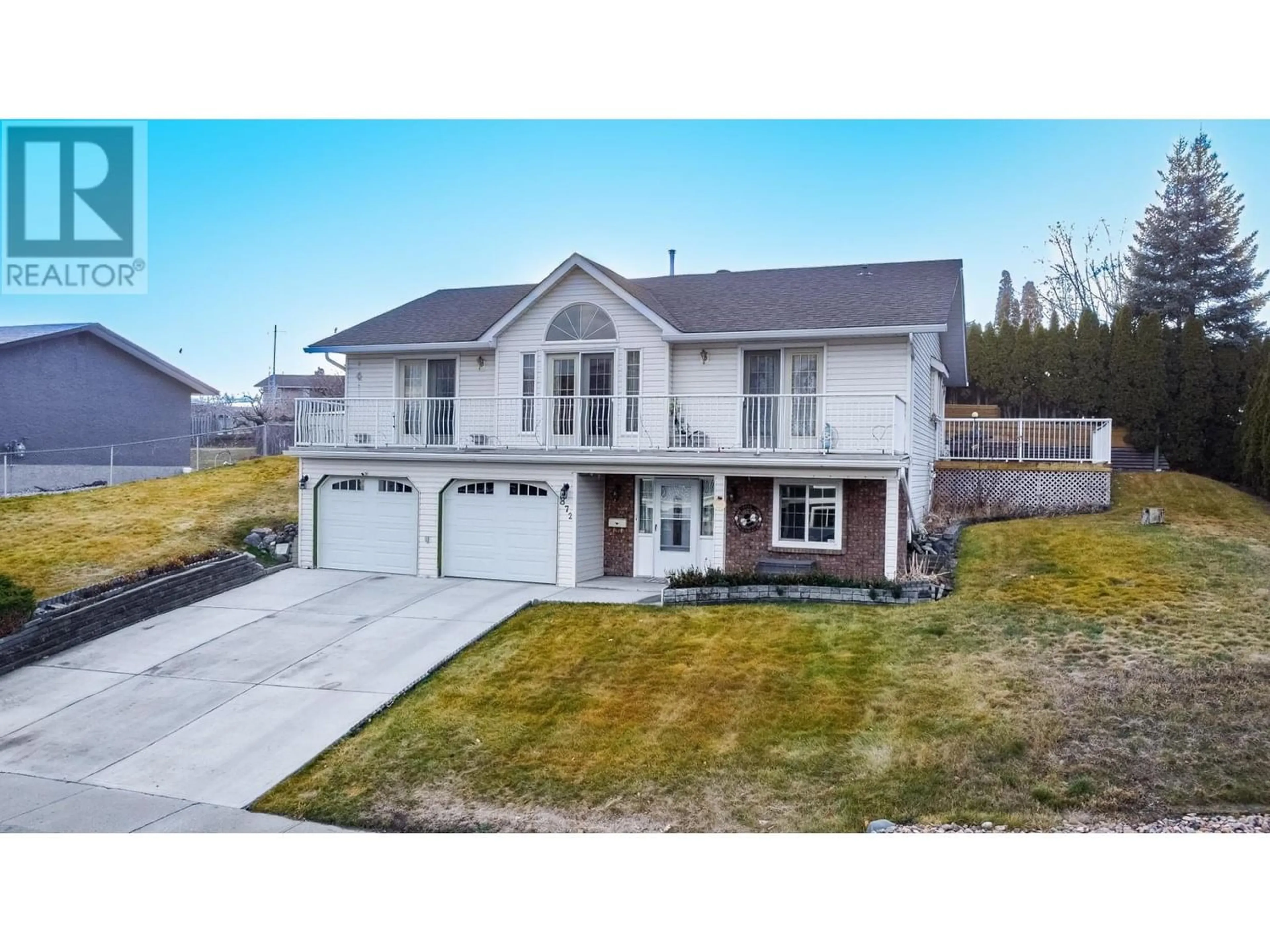 Frontside or backside of a home for 872 LINTHORPE ROAD, Kamloops British Columbia