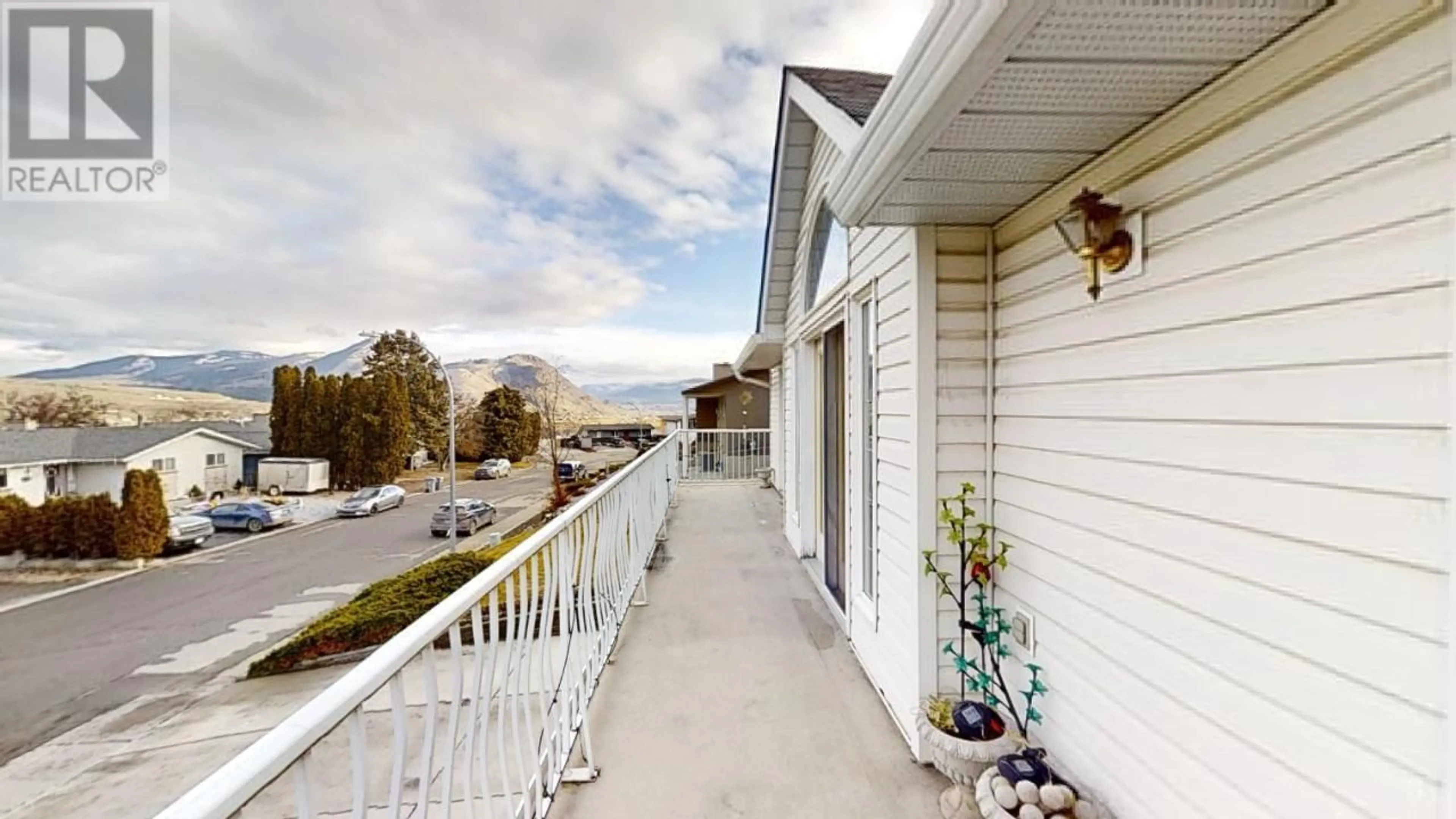 A pic from exterior of the house or condo for 872 LINTHORPE ROAD, Kamloops British Columbia