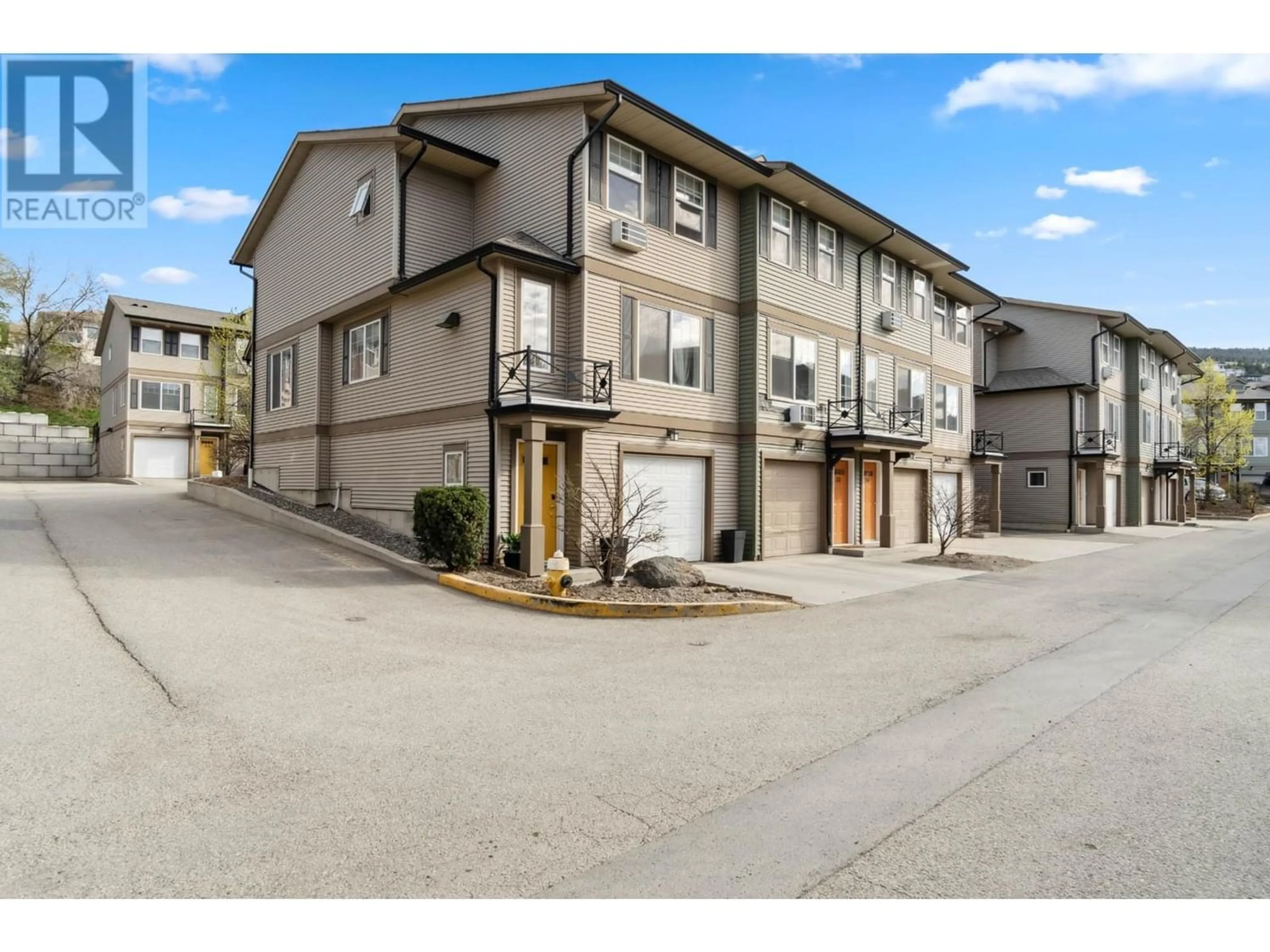 A pic from exterior of the house or condo for 32-1970 BRAEVIEW PLACE, Kamloops British Columbia V1S0A2