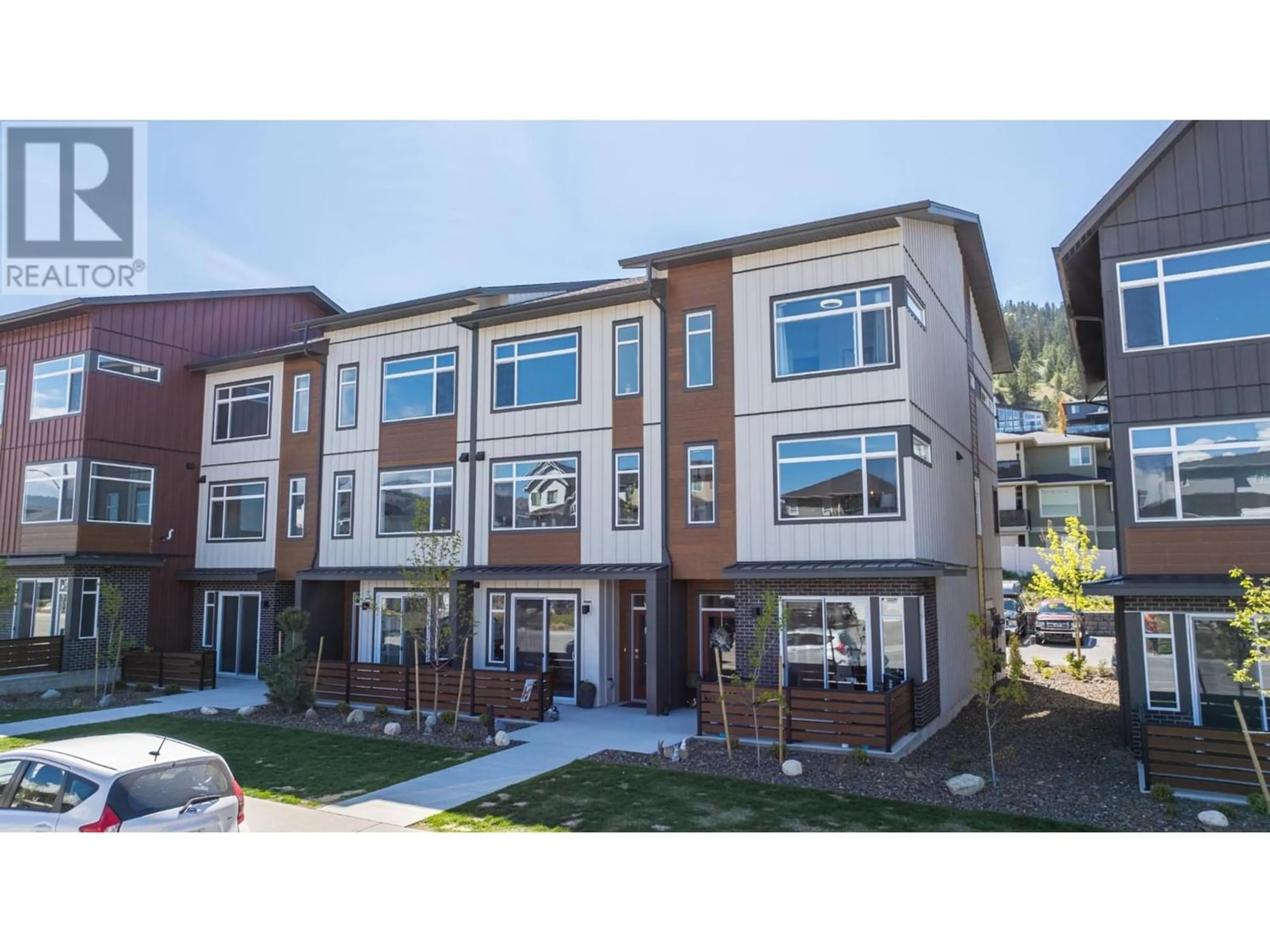 A pic from exterior of the house or condo for 103-1901 QU'APPELLE BLVD, Kamloops British Columbia V2E0C9