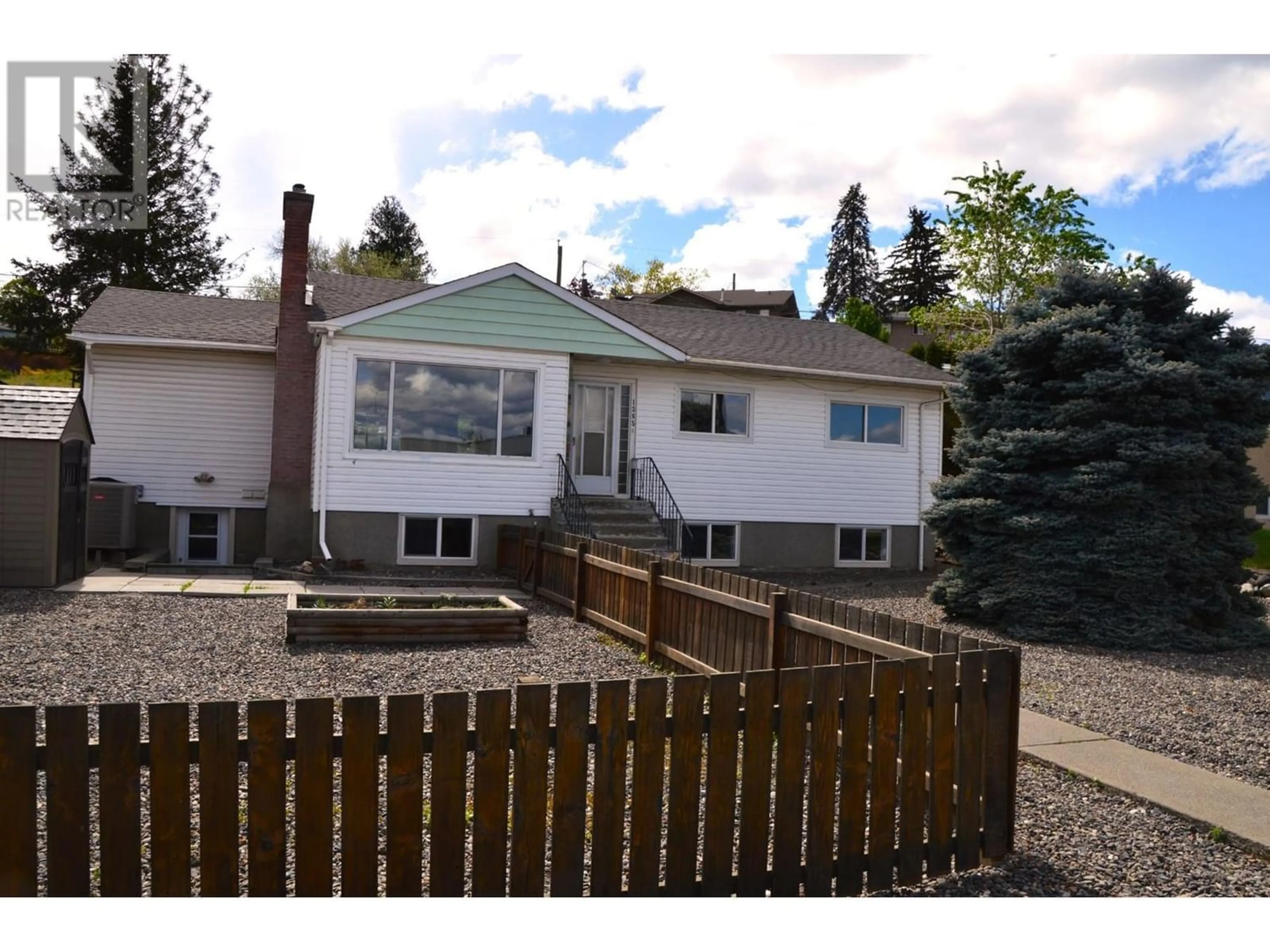 A pic from exterior of the house or condo for 1385 COLUMBIA STREET, Kamloops British Columbia V2C2W6