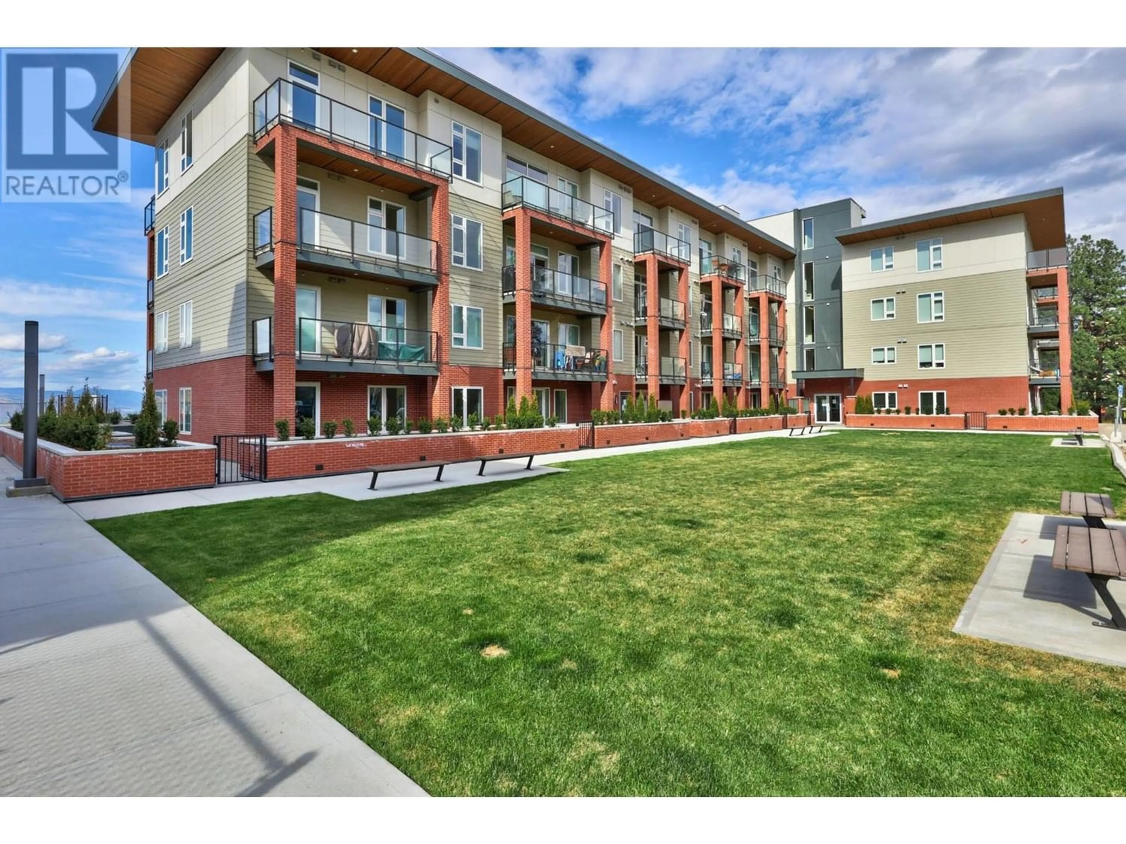 A pic from exterior of the house or condo for 306-885 UNIVERSITY DRIVE, Kamloops British Columbia