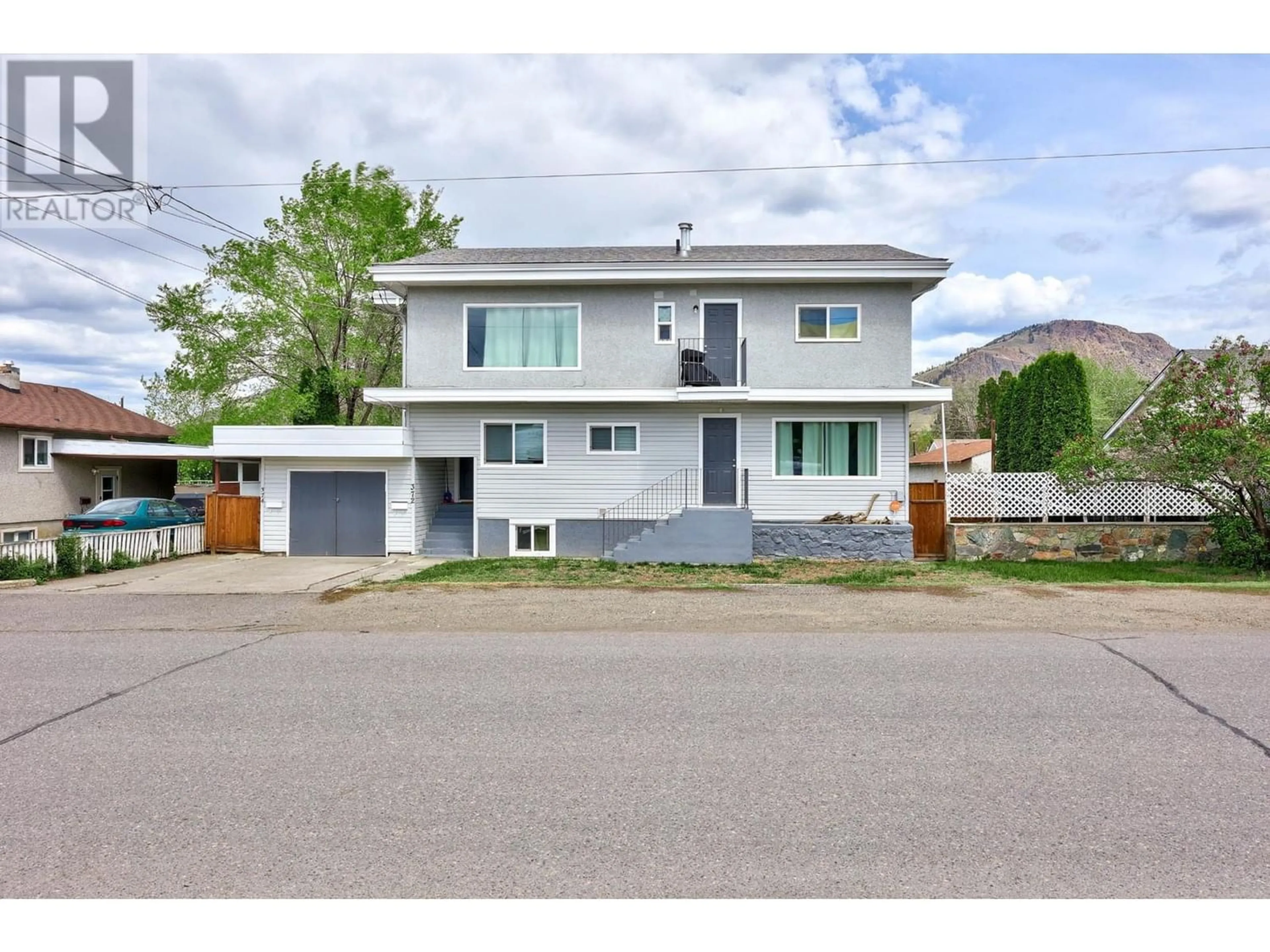 Frontside or backside of a home for 372/374 MCGOWAN AVE, Kamloops British Columbia V2B2N7