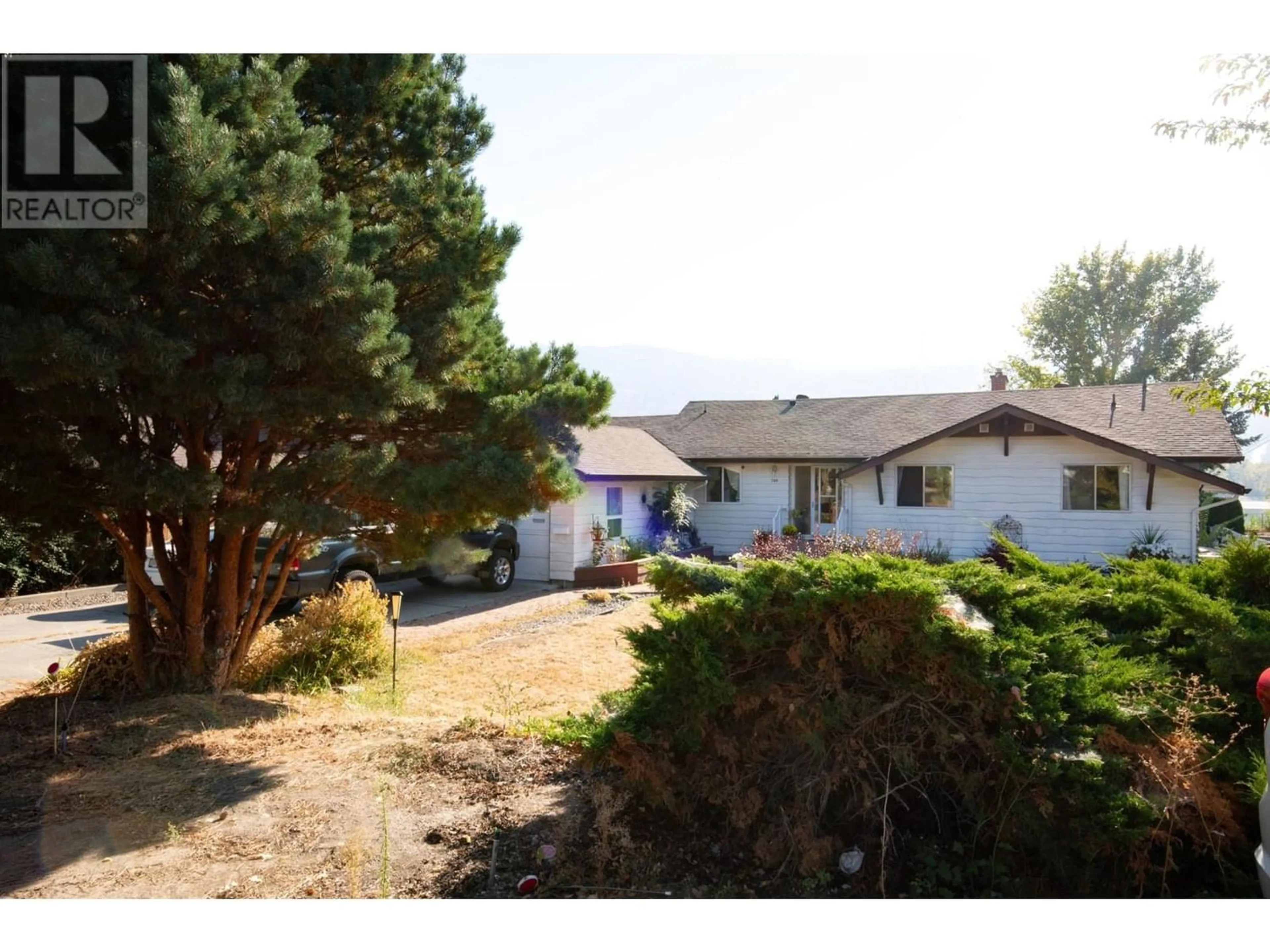 Frontside or backside of a home for 740 RIDGEVIEW TERRACE, Kamloops British Columbia