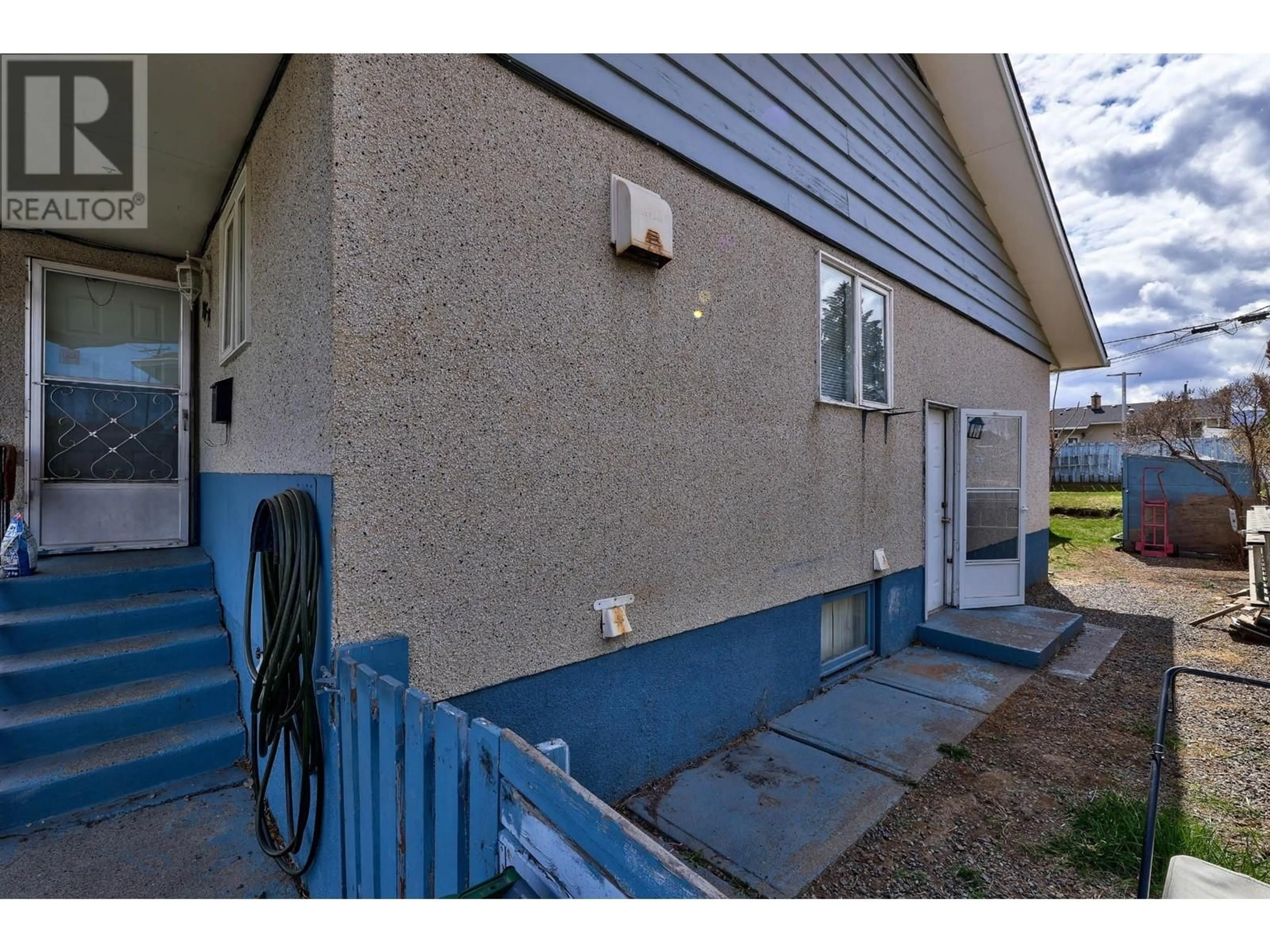 Frontside or backside of a home, the front or back of building for 1057/1059 LETHBRIDGE Avenue, Kamloops British Columbia V2B1Y1