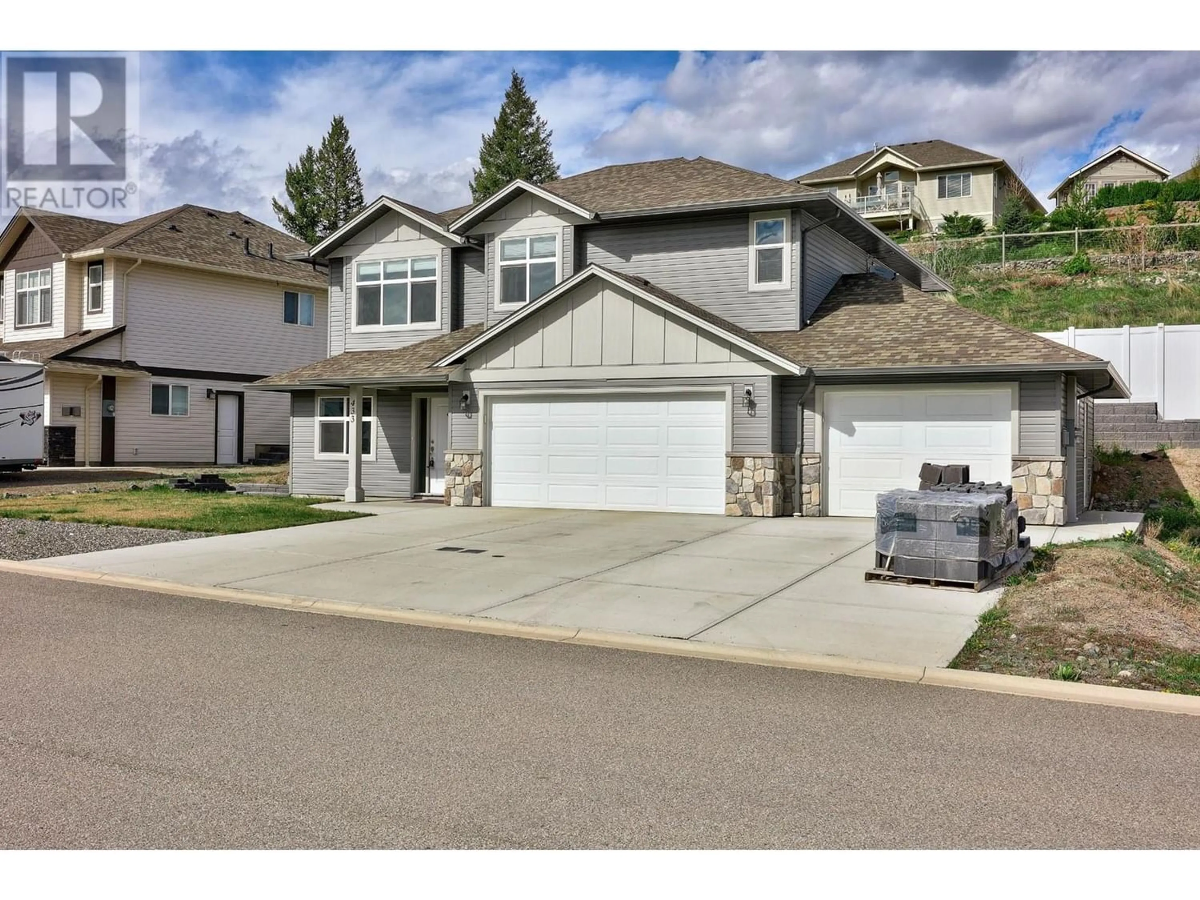 Frontside or backside of a home, the street view for 433 DALADON Drive, Logan Lake British Columbia V0K1W0