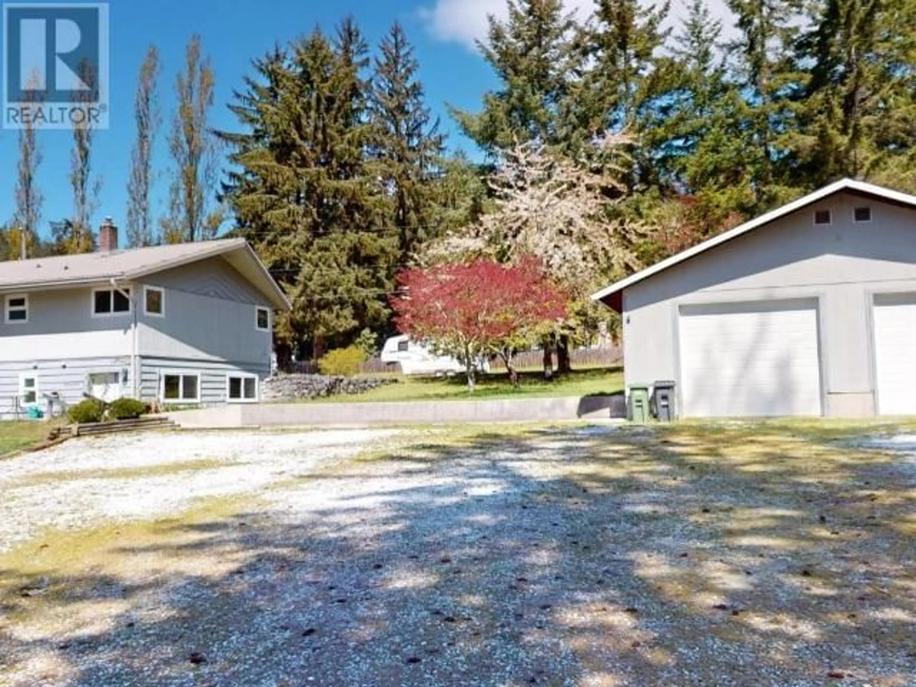 Frontside or backside of a home for 7222 WARNER STREET, Powell River British Columbia