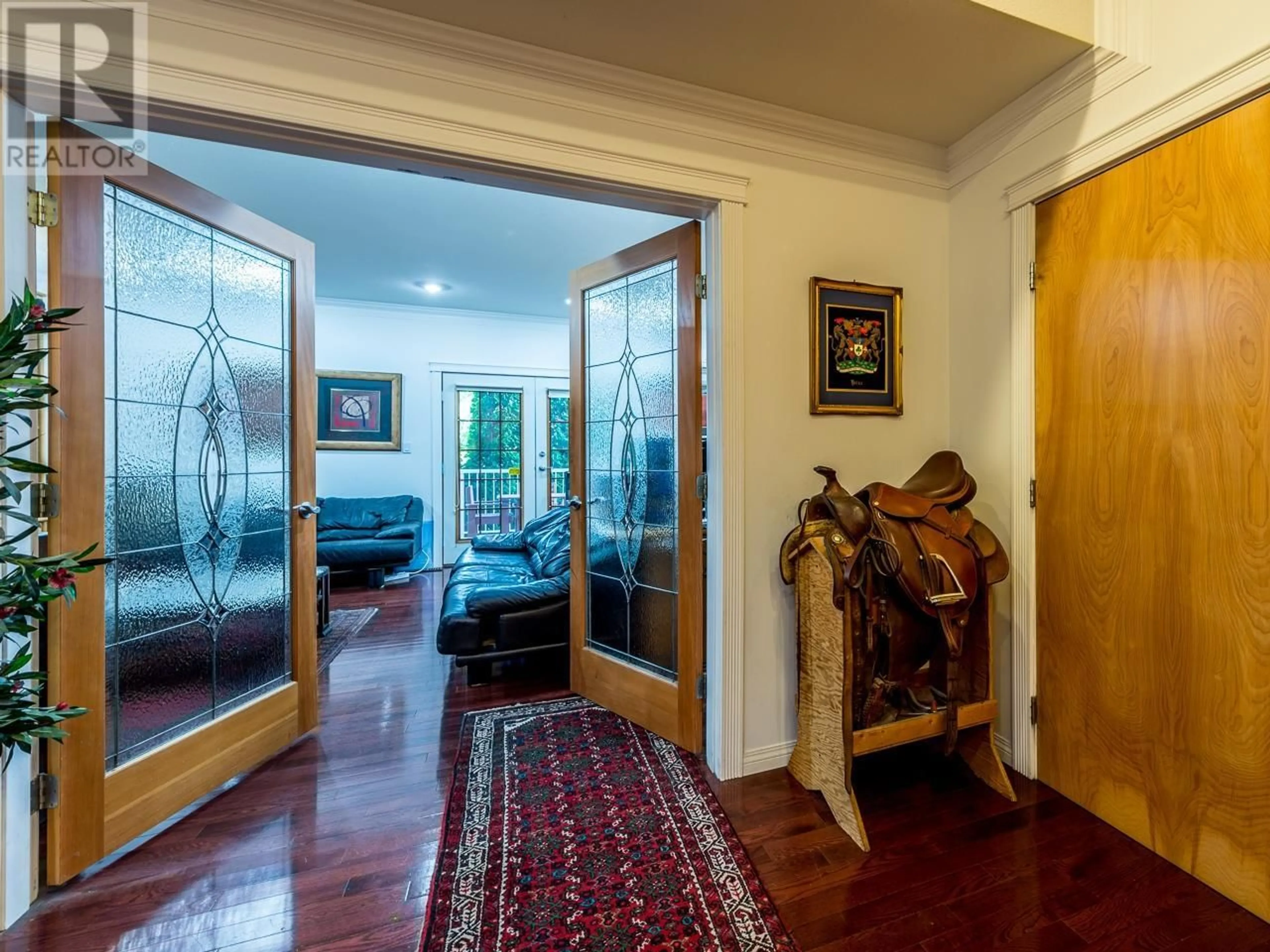 Indoor foyer, wood floors for 2736 THOMPSON Drive, Kamloops British Columbia V2C4L6