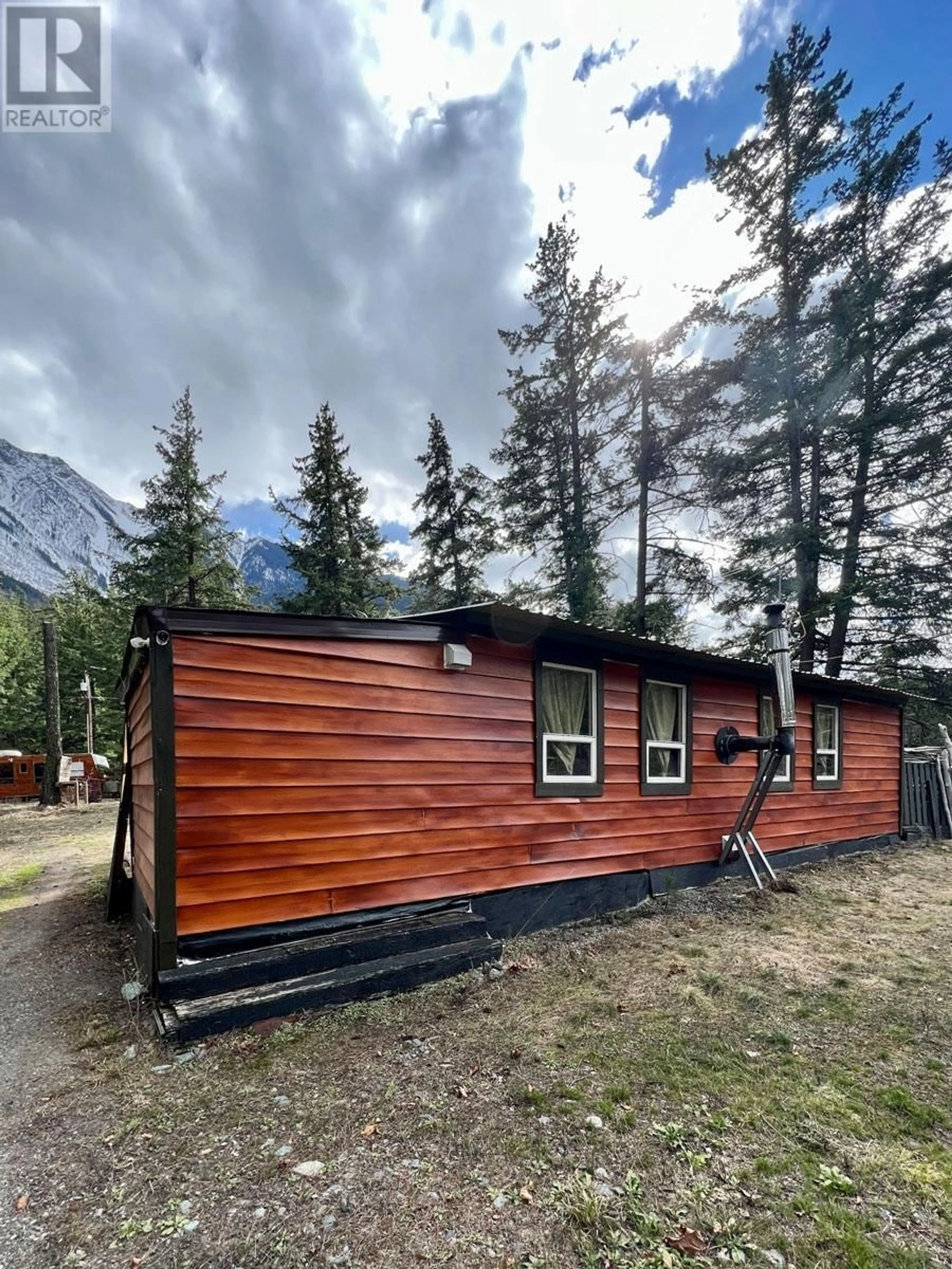 Outside view for 7708 SETON PORTAGE RD, Lillooet British Columbia V0N1L0