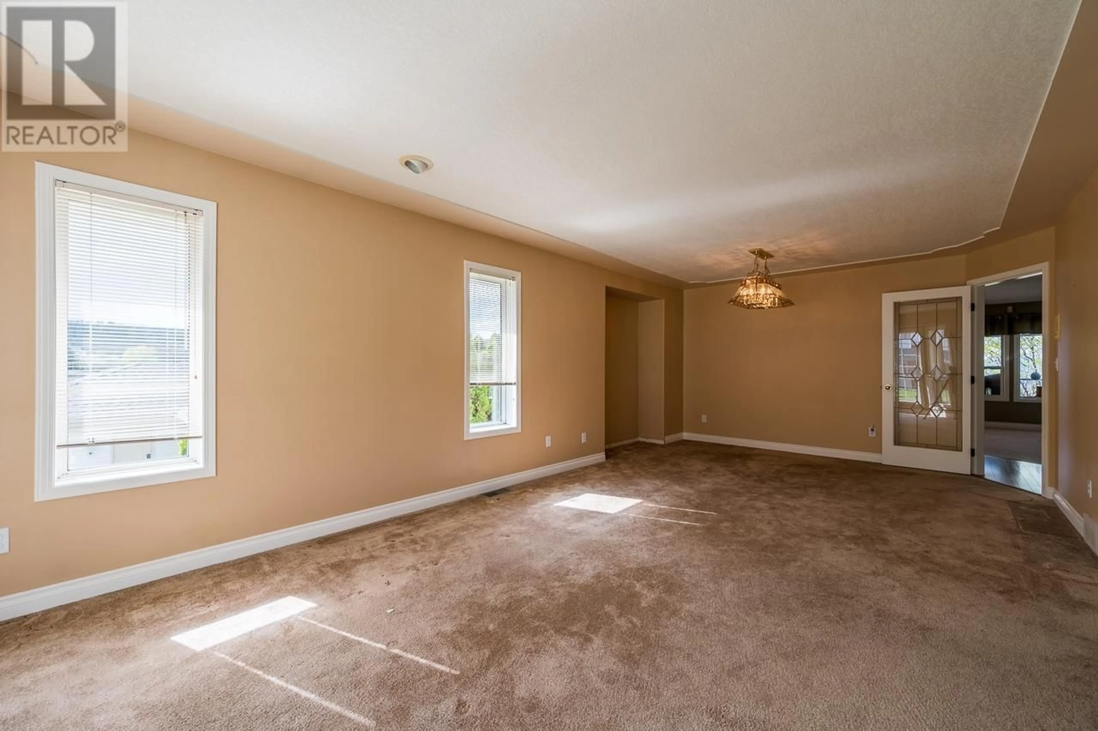 A pic of a room for 1010 LAUREL PLACE, Kamloops British Columbia V1S1R1