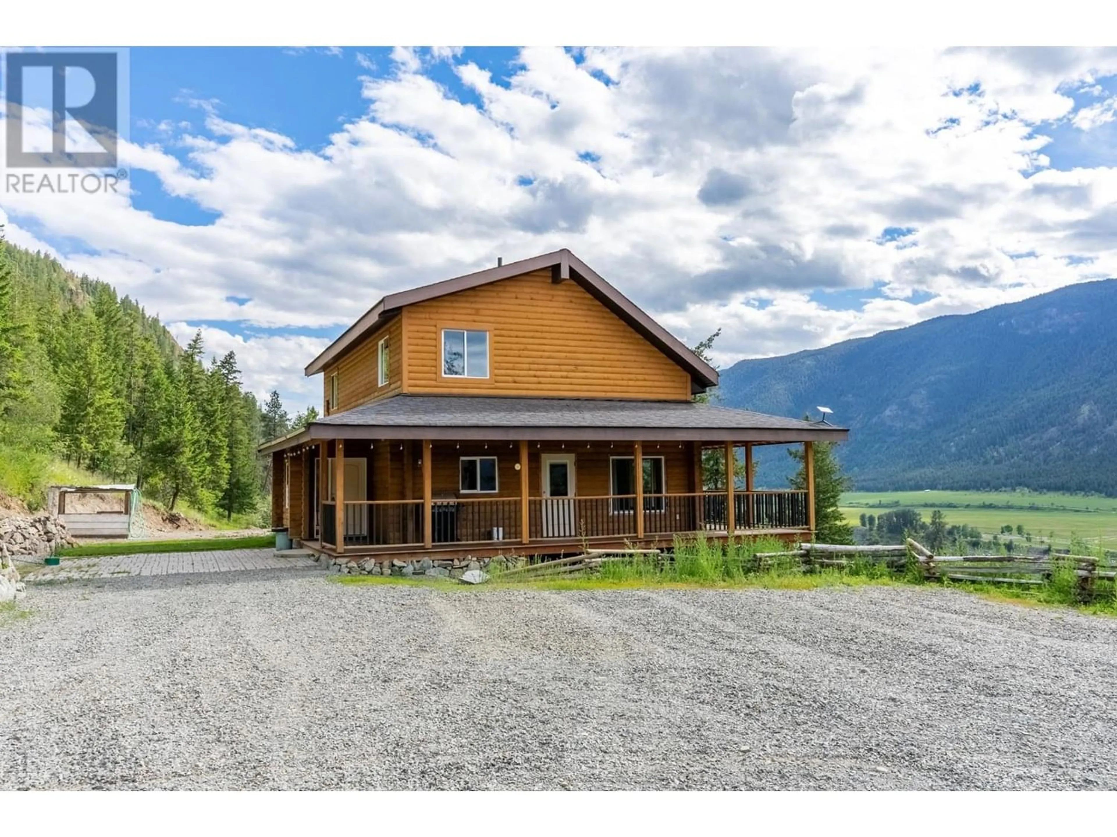 Frontside or backside of a home, cottage for 292 ORCHARD LAKE Road, Barriere British Columbia V0E1Z2