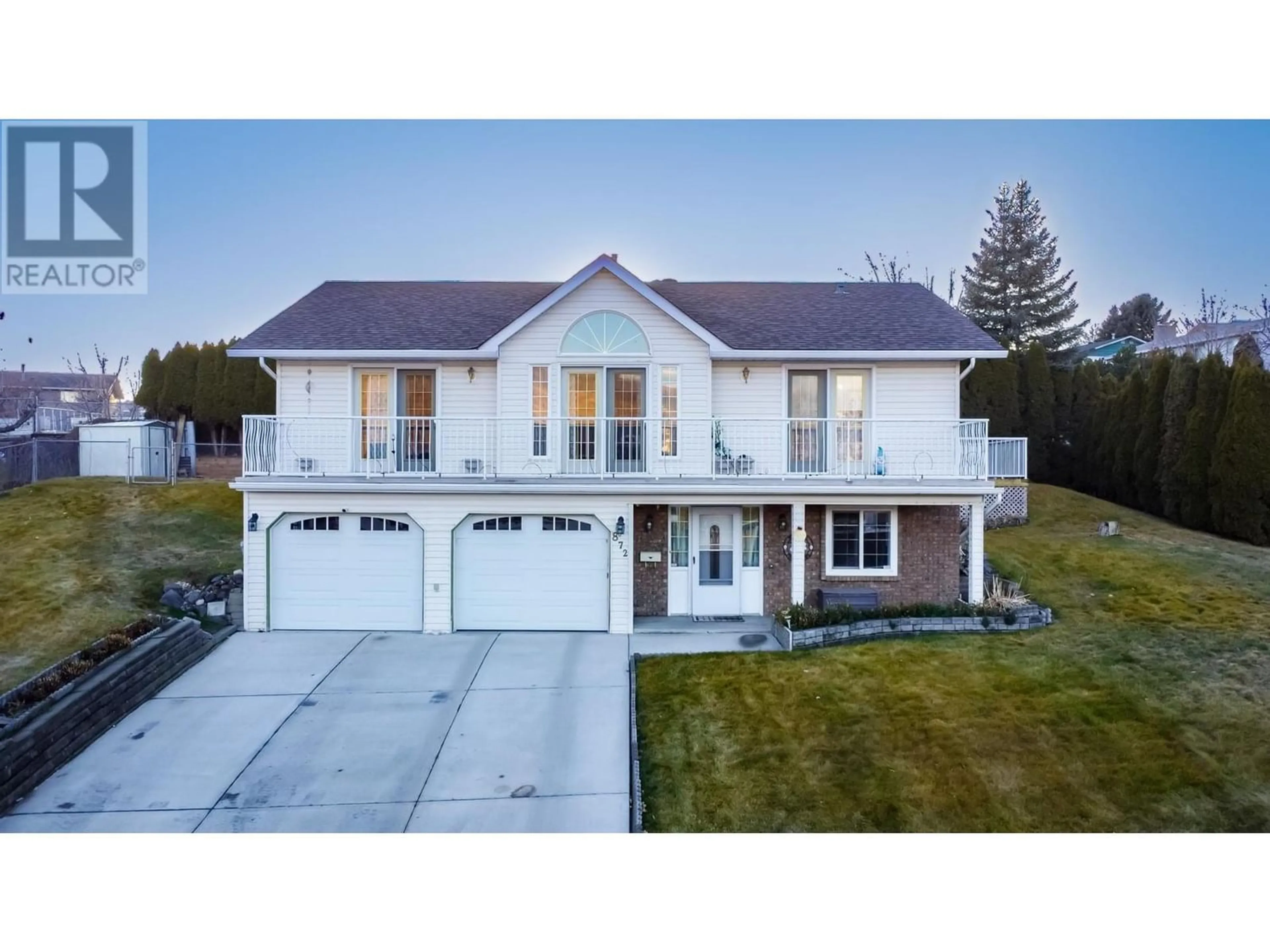 Frontside or backside of a home for 872 LINTHORPE ROAD, Kamloops British Columbia