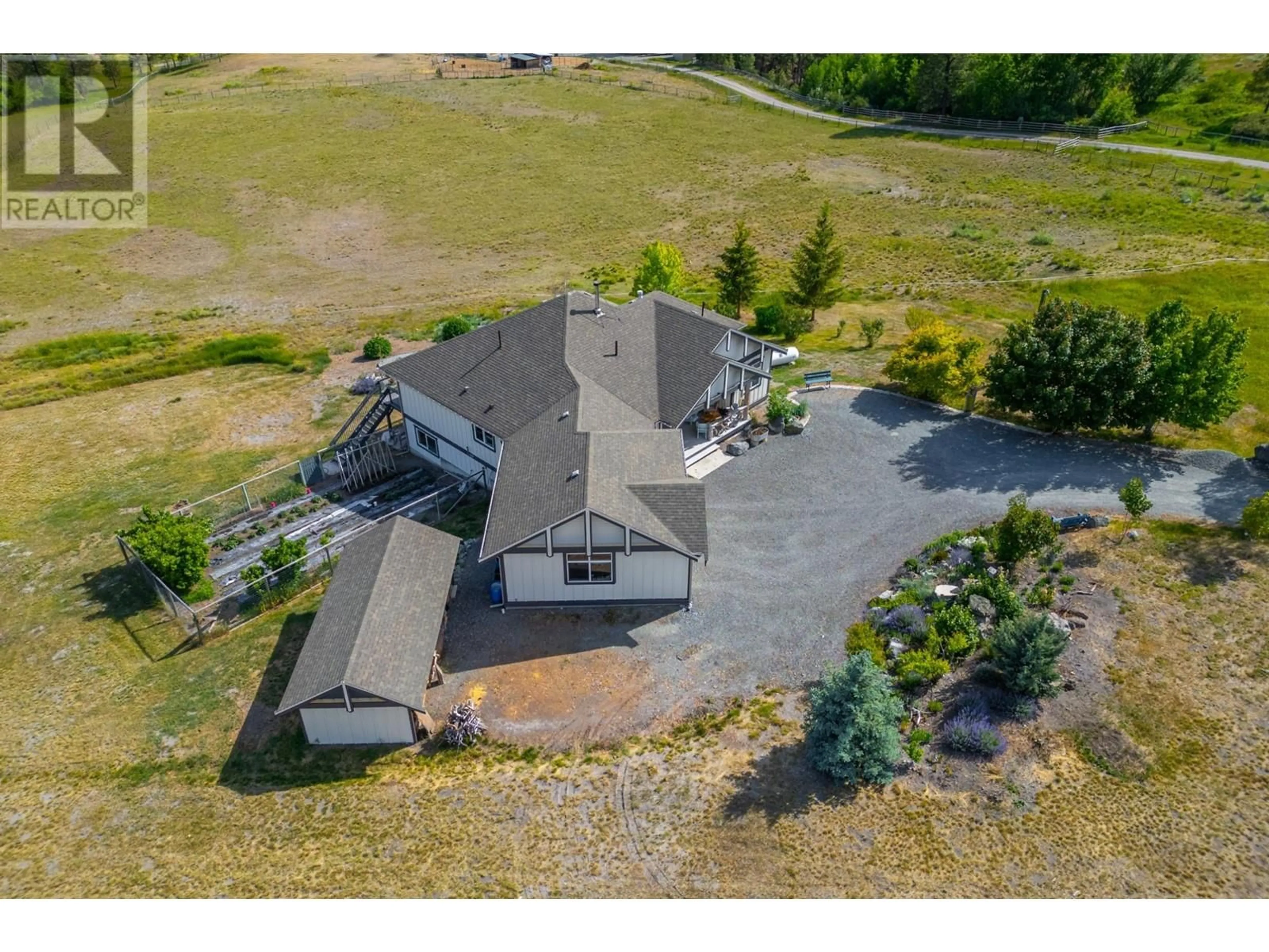 Frontside or backside of a home for 1405 MILLER RD, Merritt British Columbia