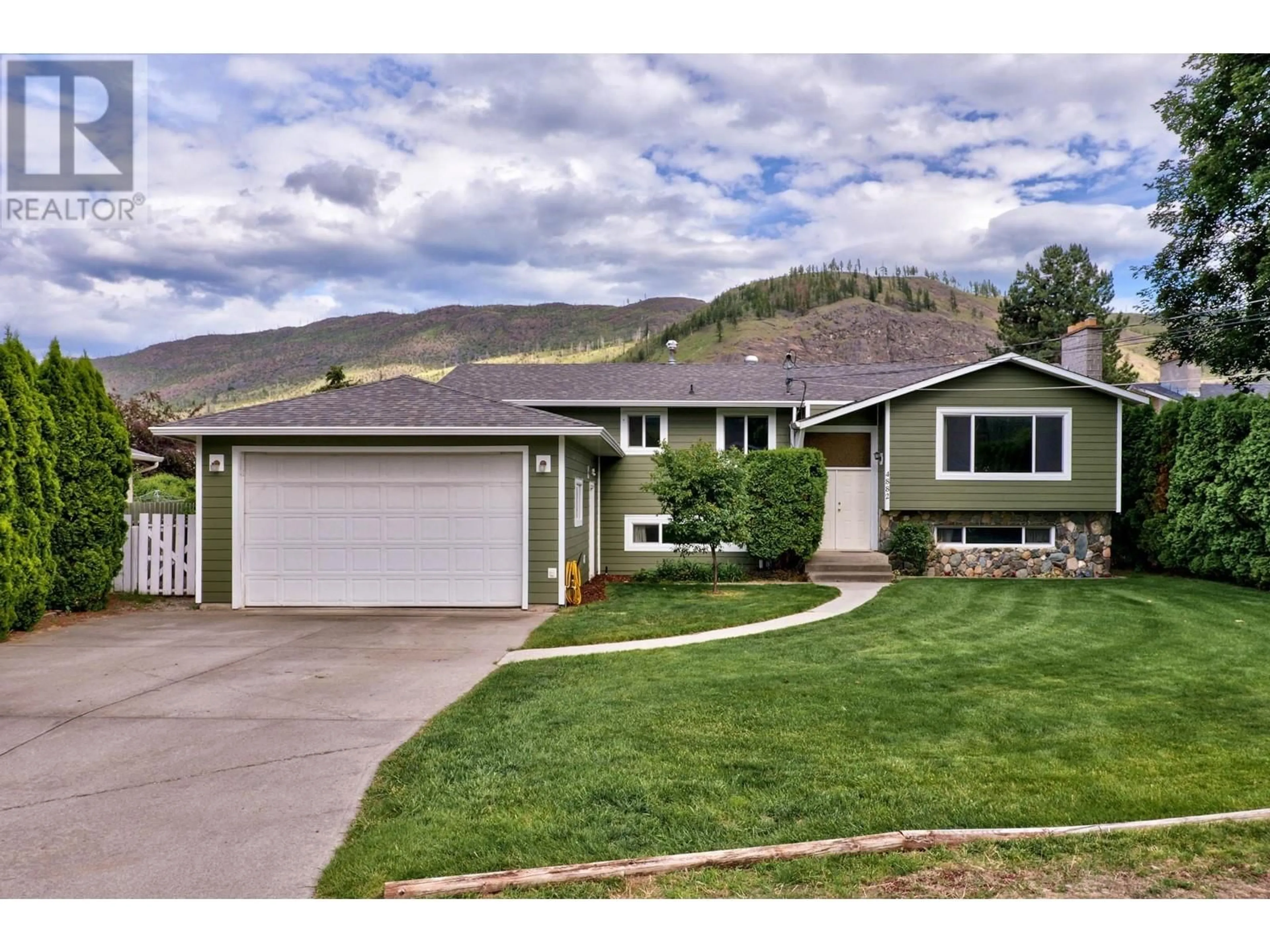 Frontside or backside of a home for 4882 KATHLEEN PLACE, Kamloops British Columbia V2H1M1