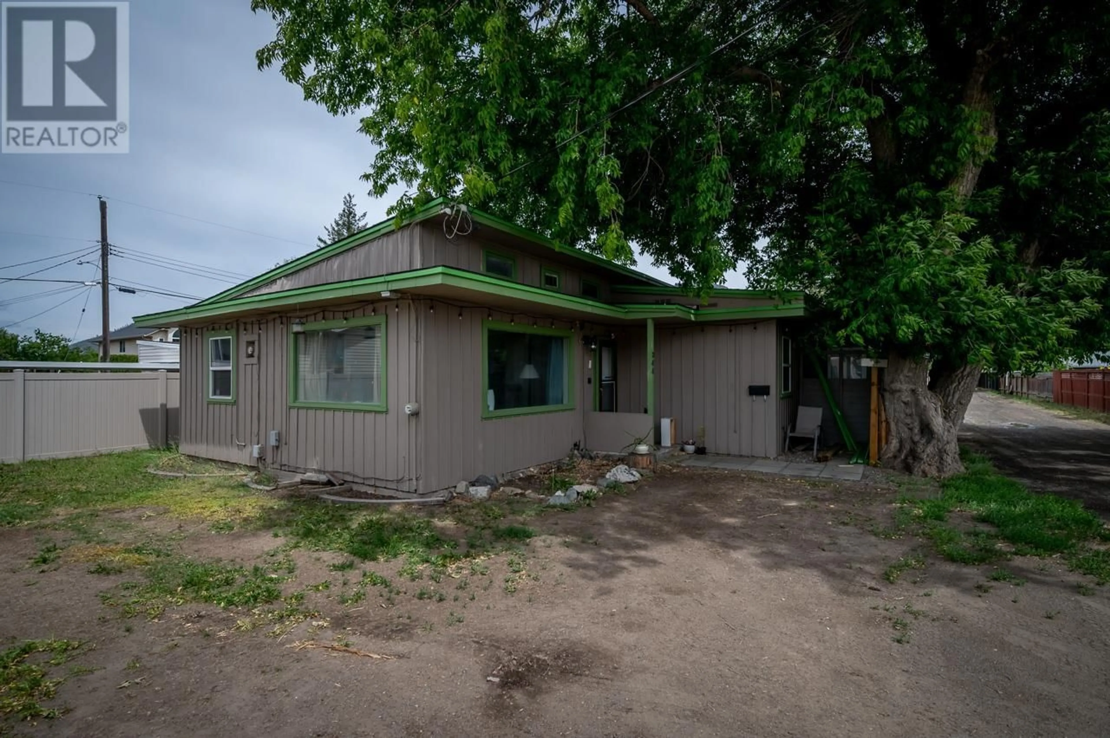 Frontside or backside of a home, the front or back of building for 342/344 FORTUNE Drive, Kamloops British Columbia V2B2J1