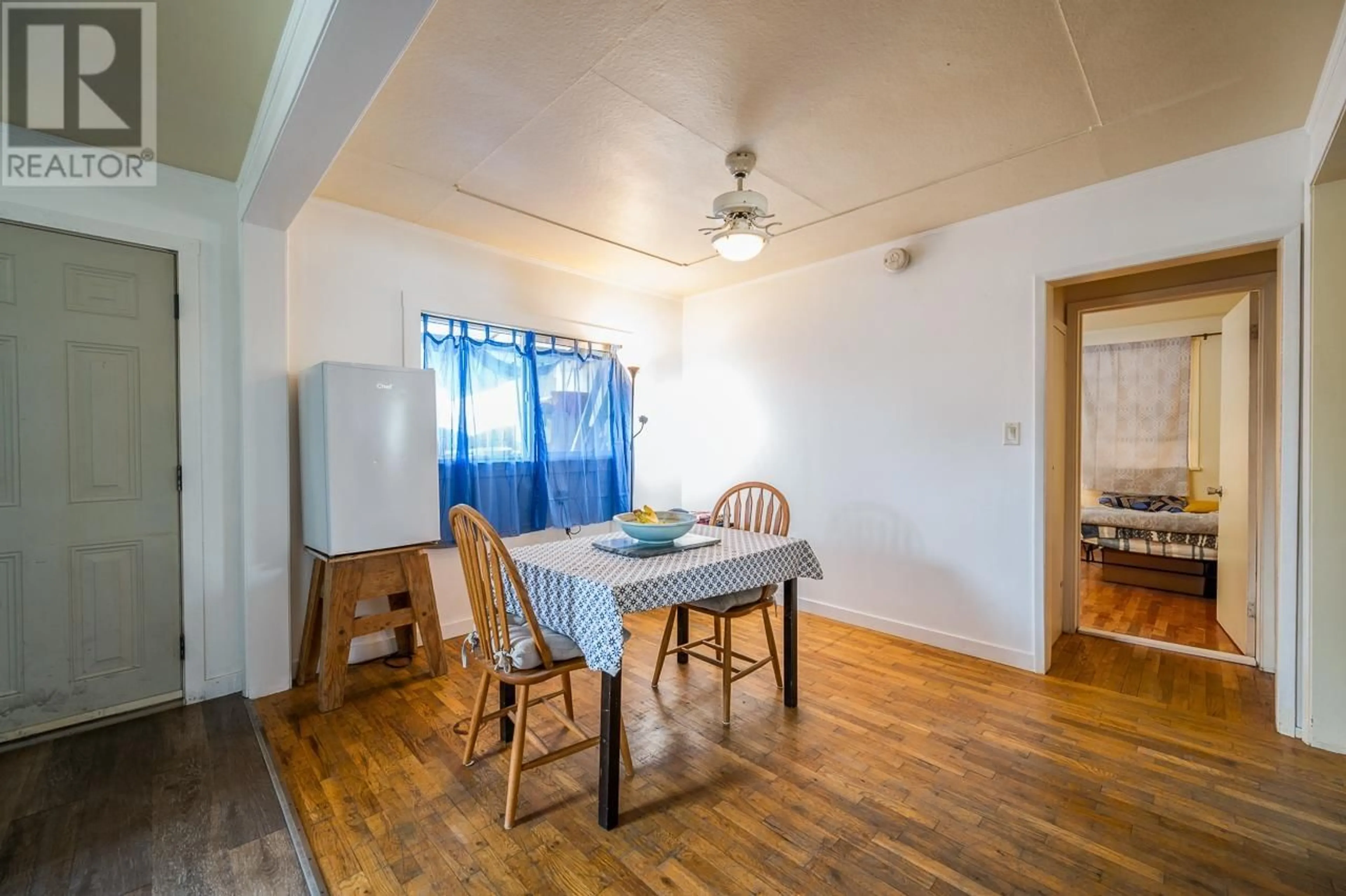 Dining room, wood floors, cottage for 342/344 FORTUNE Drive, Kamloops British Columbia V2B2J1