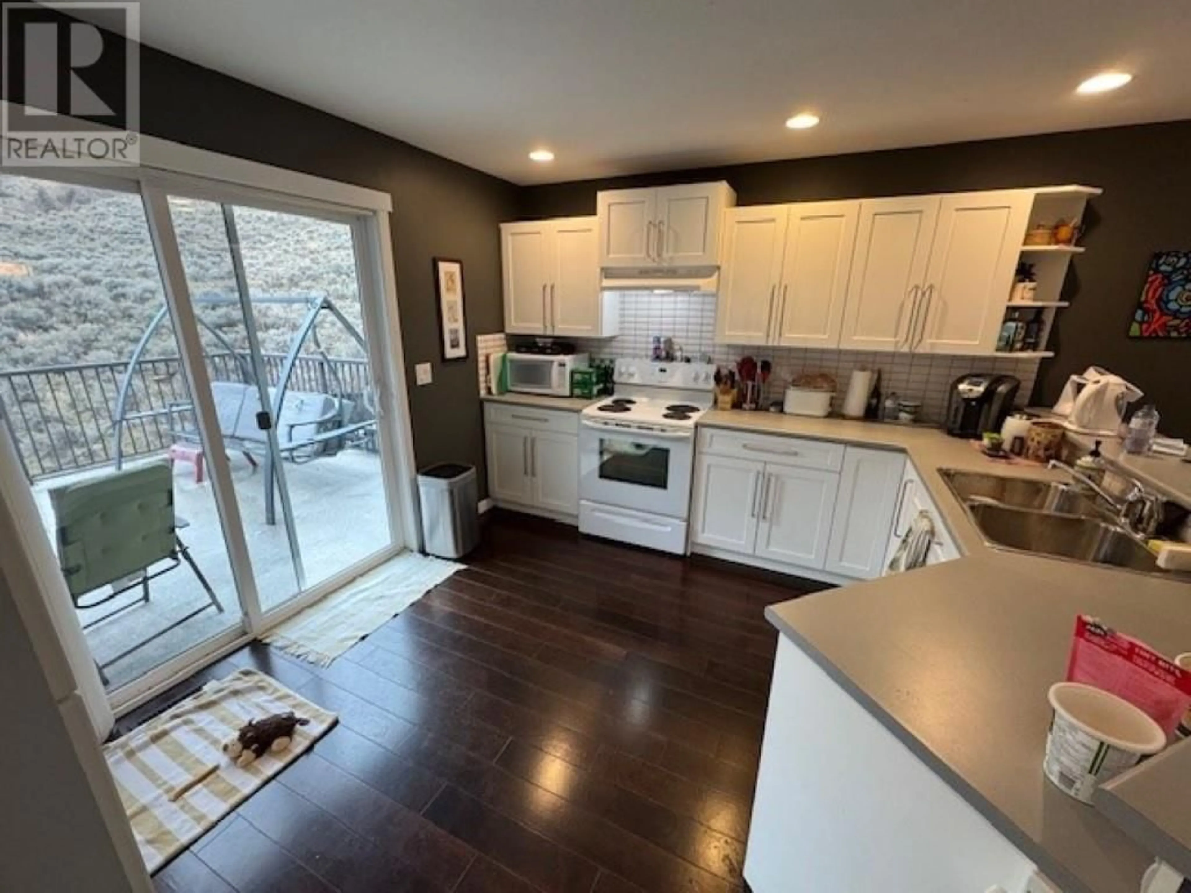 Open concept kitchen for 2109 SADDLEBACK Drive, Kamloops British Columbia V2H1T7