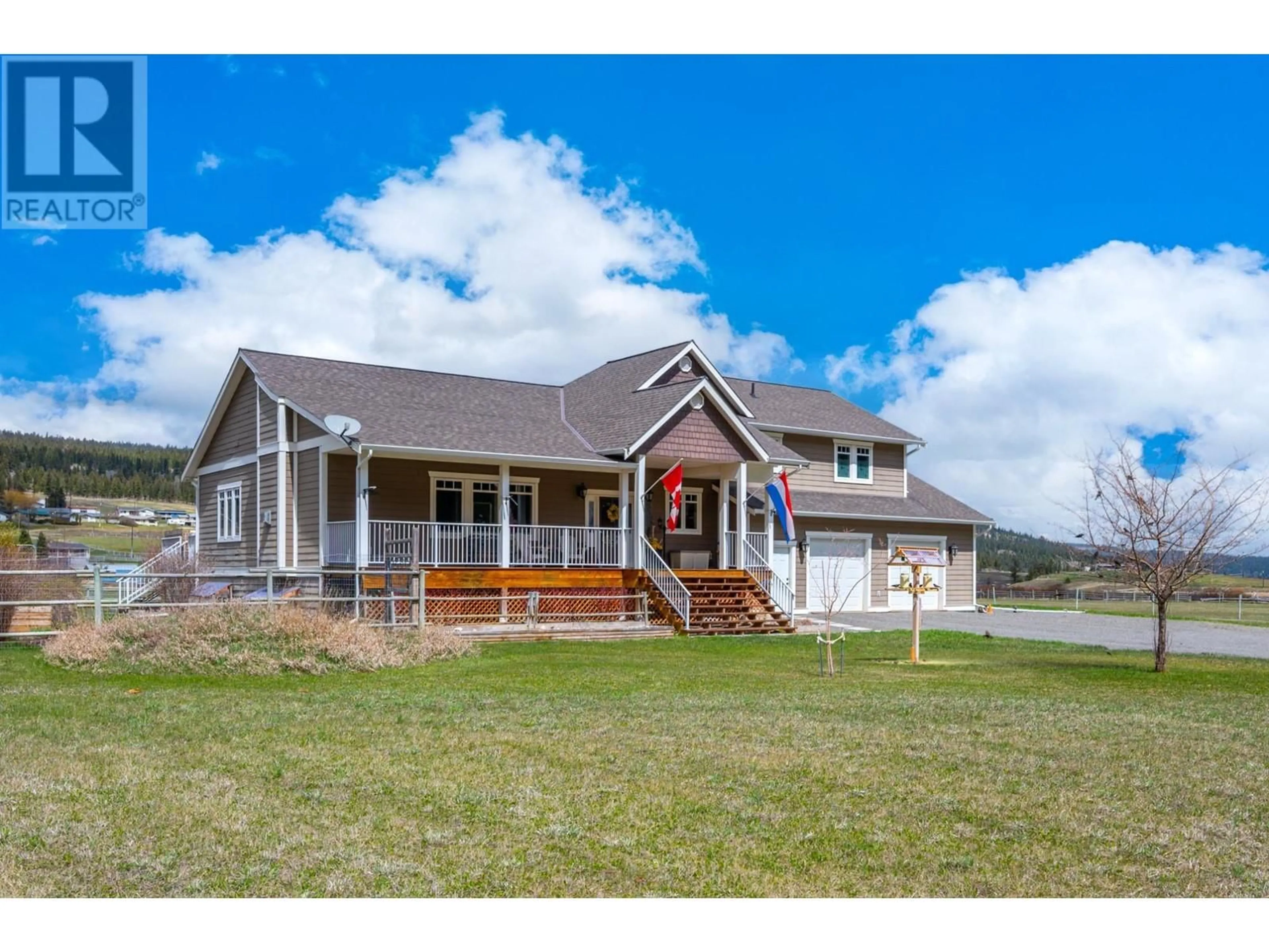 Frontside or backside of a home for 661 LAGOON COURT ROAD, Clinton British Columbia