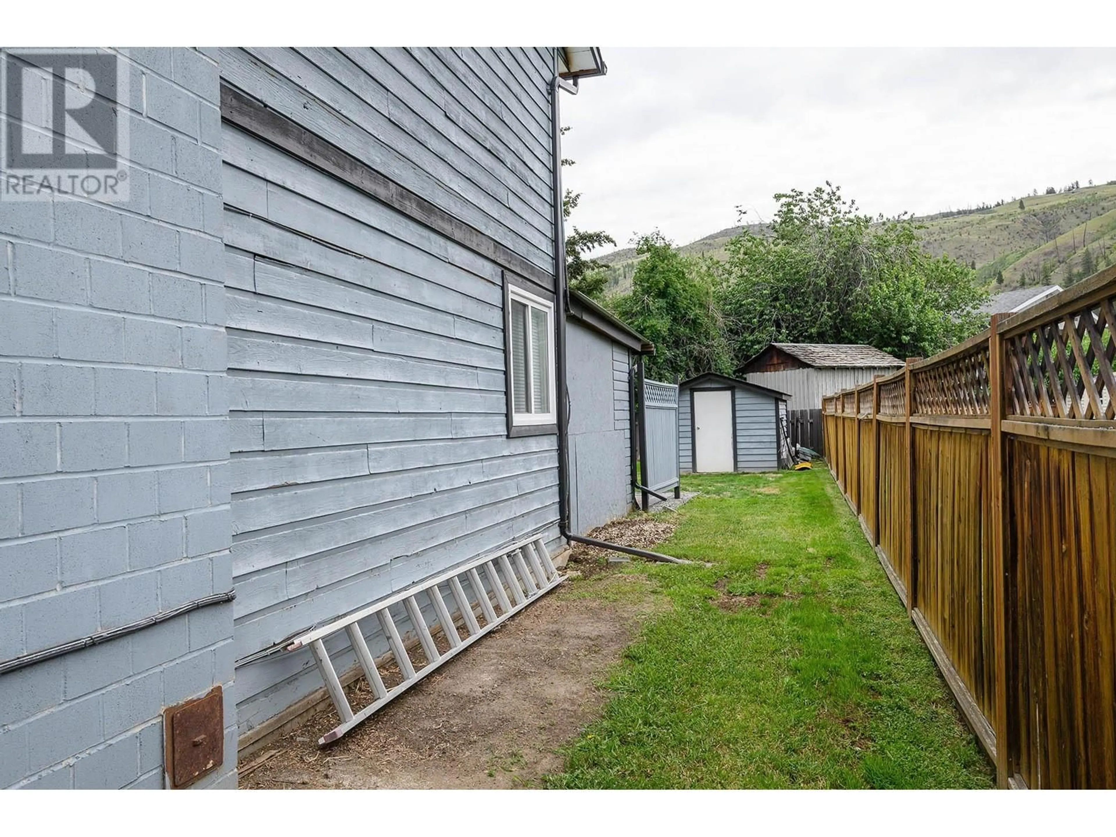 Fenced yard for 4104 DAVIE ROAD, Kamloops British Columbia V2H1K8