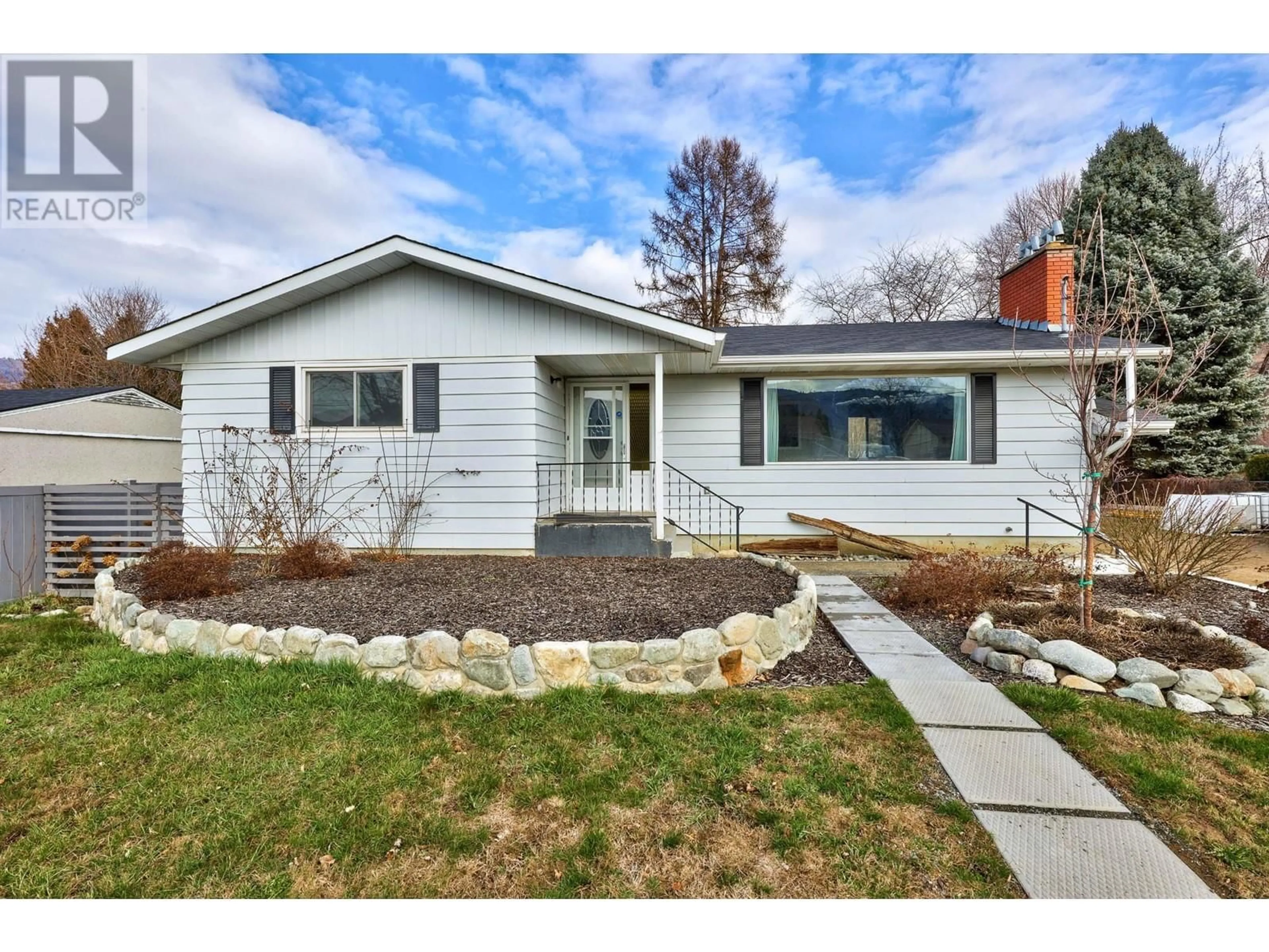 Frontside or backside of a home for 2450 FLEETWOOD AVE, Kamloops British Columbia