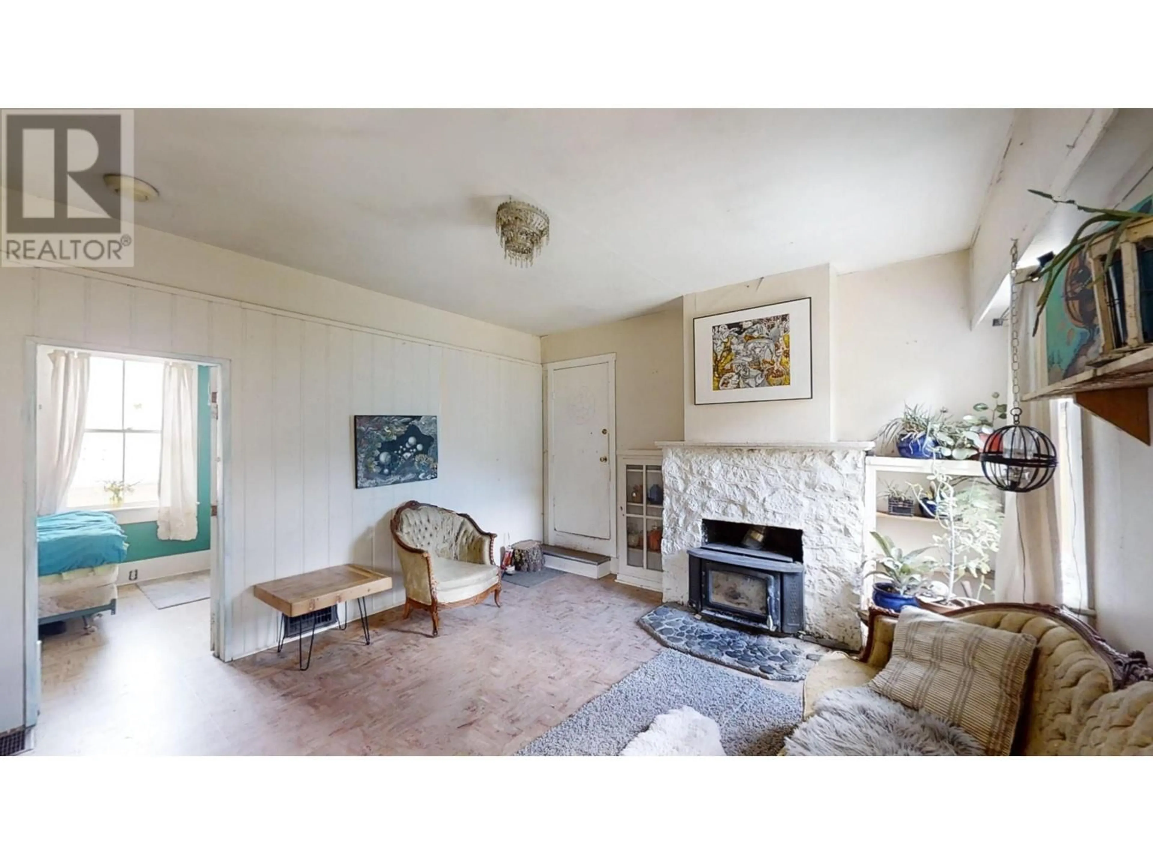 Living room with furniture, unknown for 632 MAIN STREET, Lillooet British Columbia V0K1V0