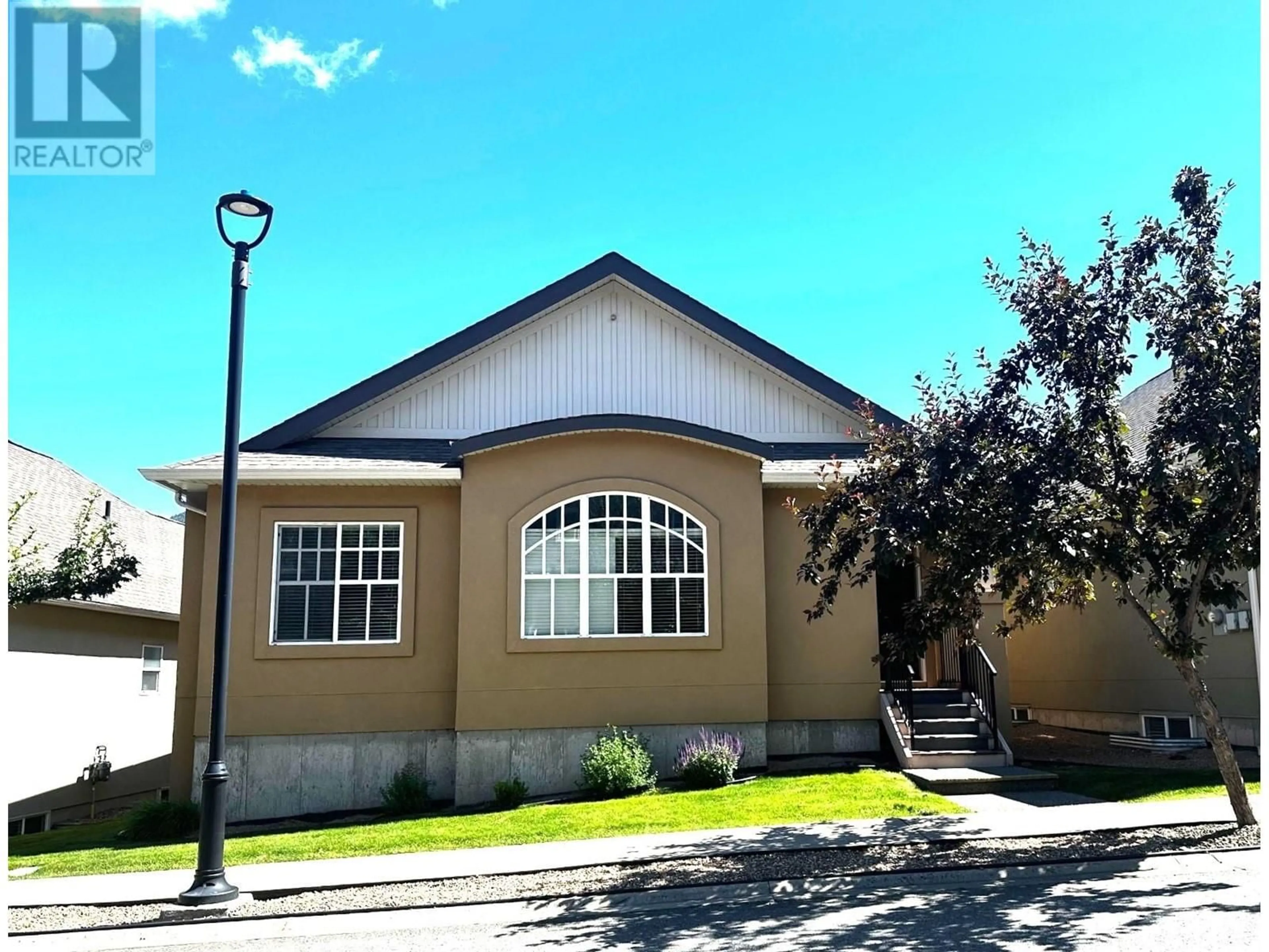 Outside view for 103-2920 VALLEYVIEW DRIVE, Kamloops British Columbia V2C0A8