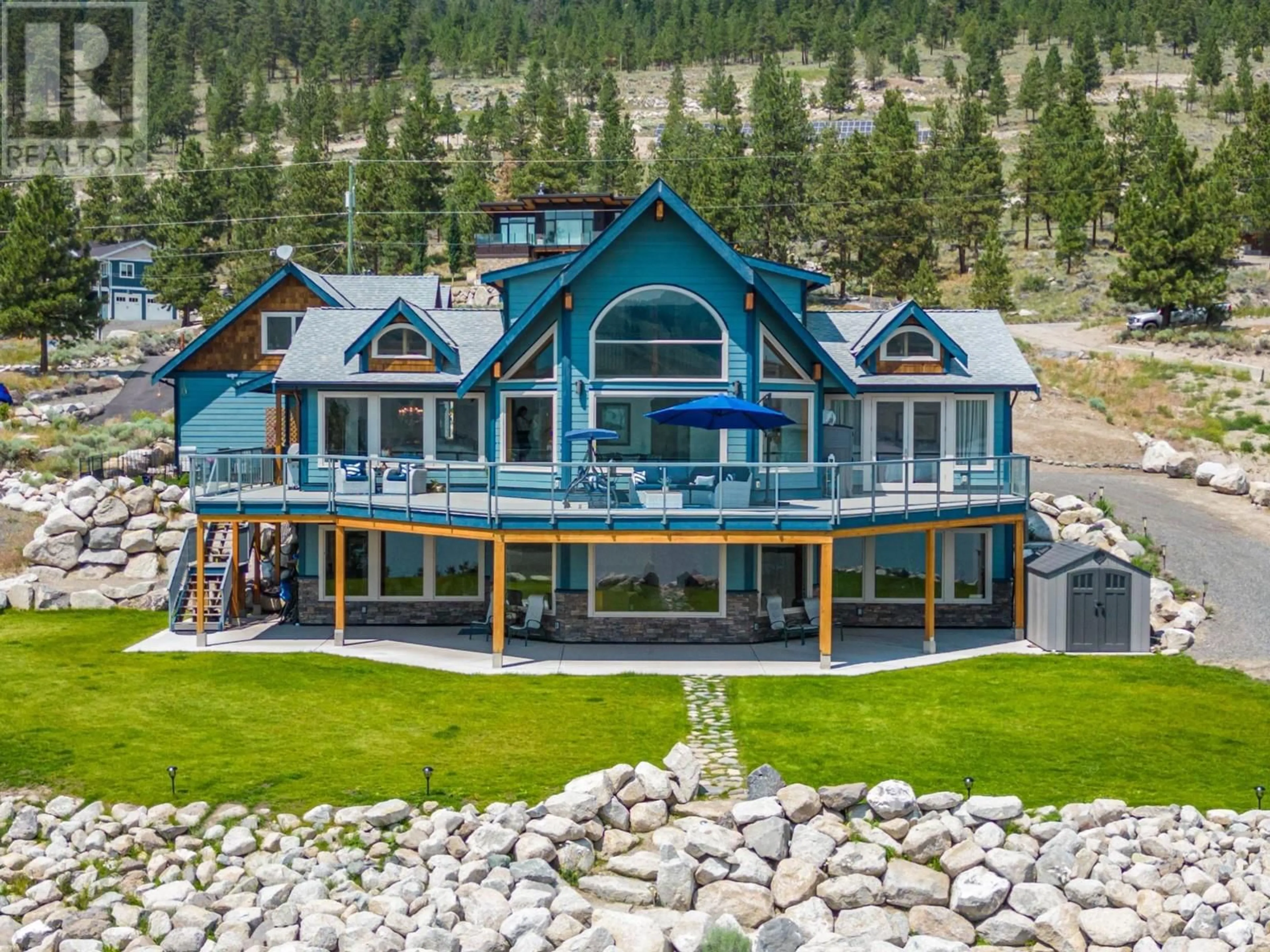 Outside view for 6560 MONCK PARK RD, Merritt British Columbia V1K0A1