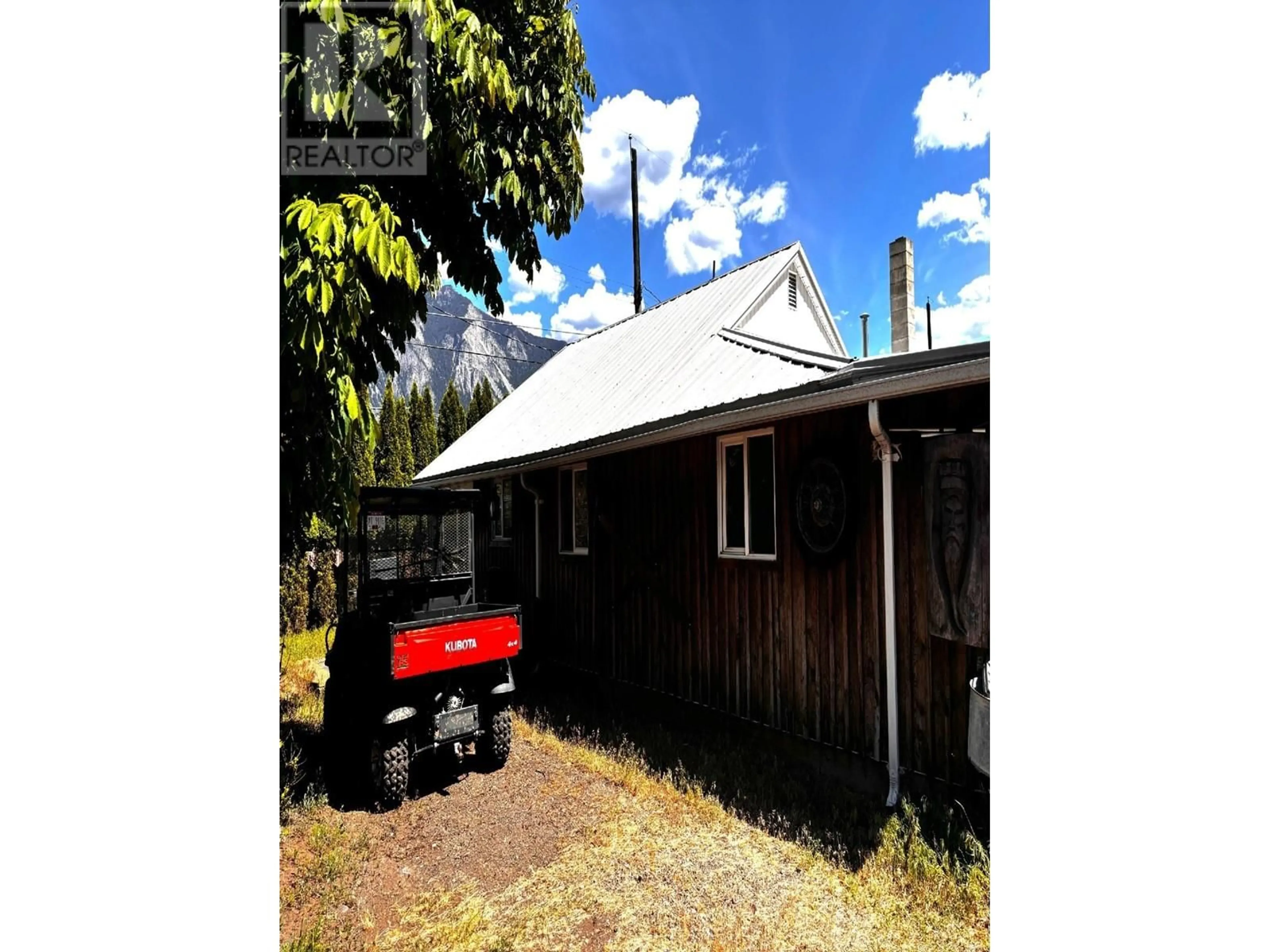 Shed for 1207 RUSSEL ST, Lillooet British Columbia V0K1V0