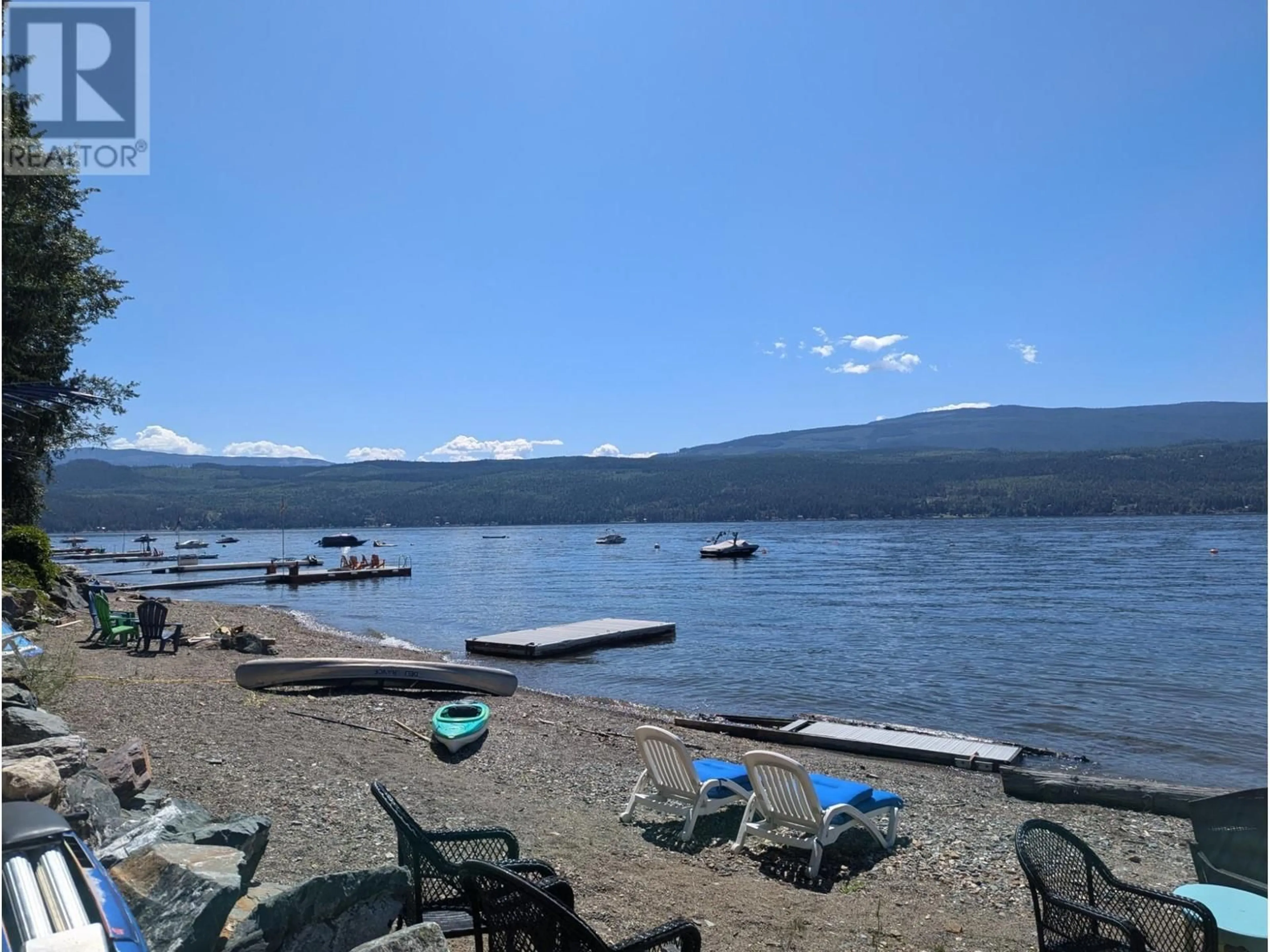 Patio, lake for 7780 BENTLEY Road, North Shuswap British Columbia V0E1M8