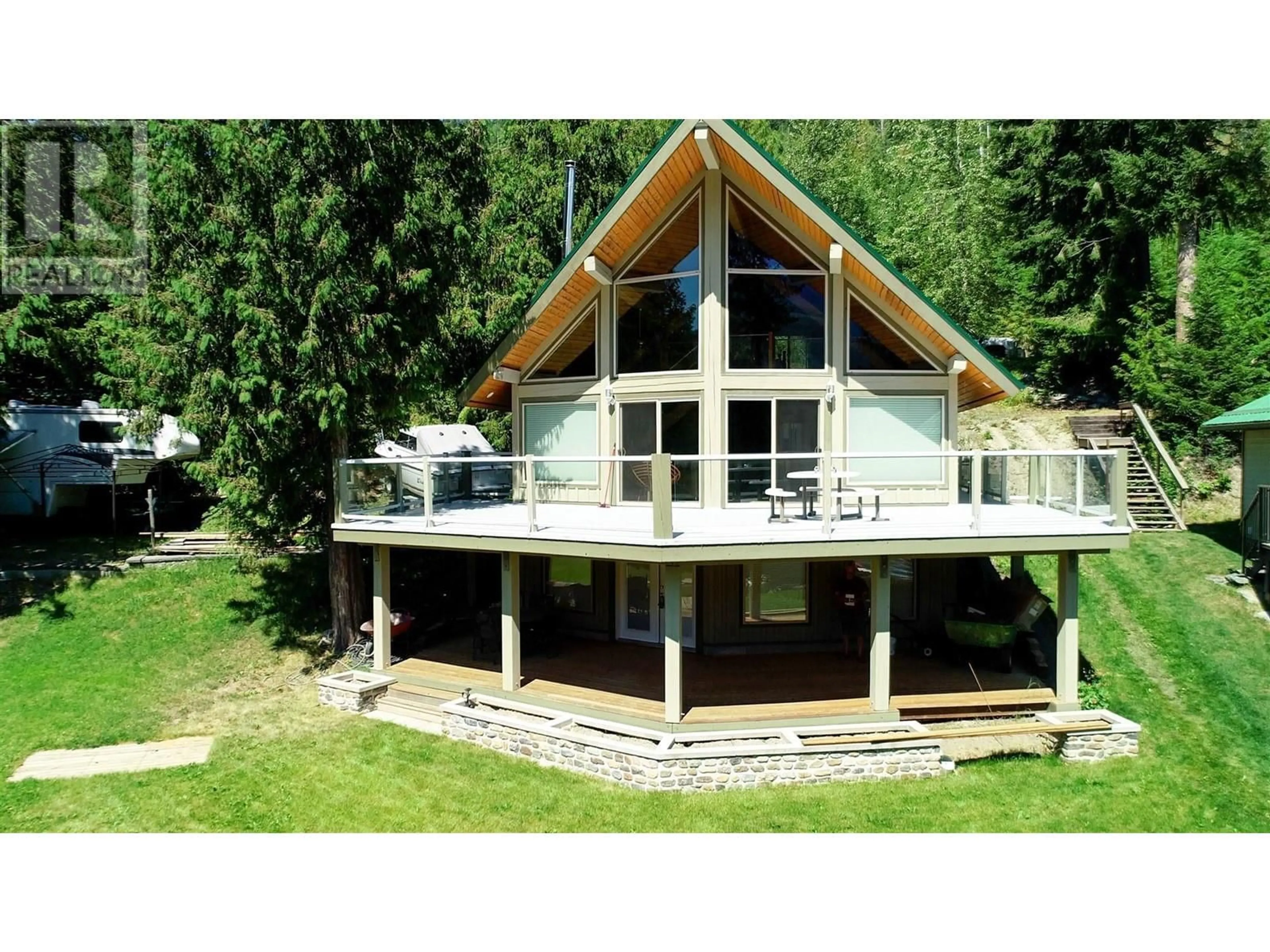 Home with vinyl exterior material, mountain view for 17 - 7540 RUSSEL  FSR CREEK, Barriere British Columbia V0E0A9