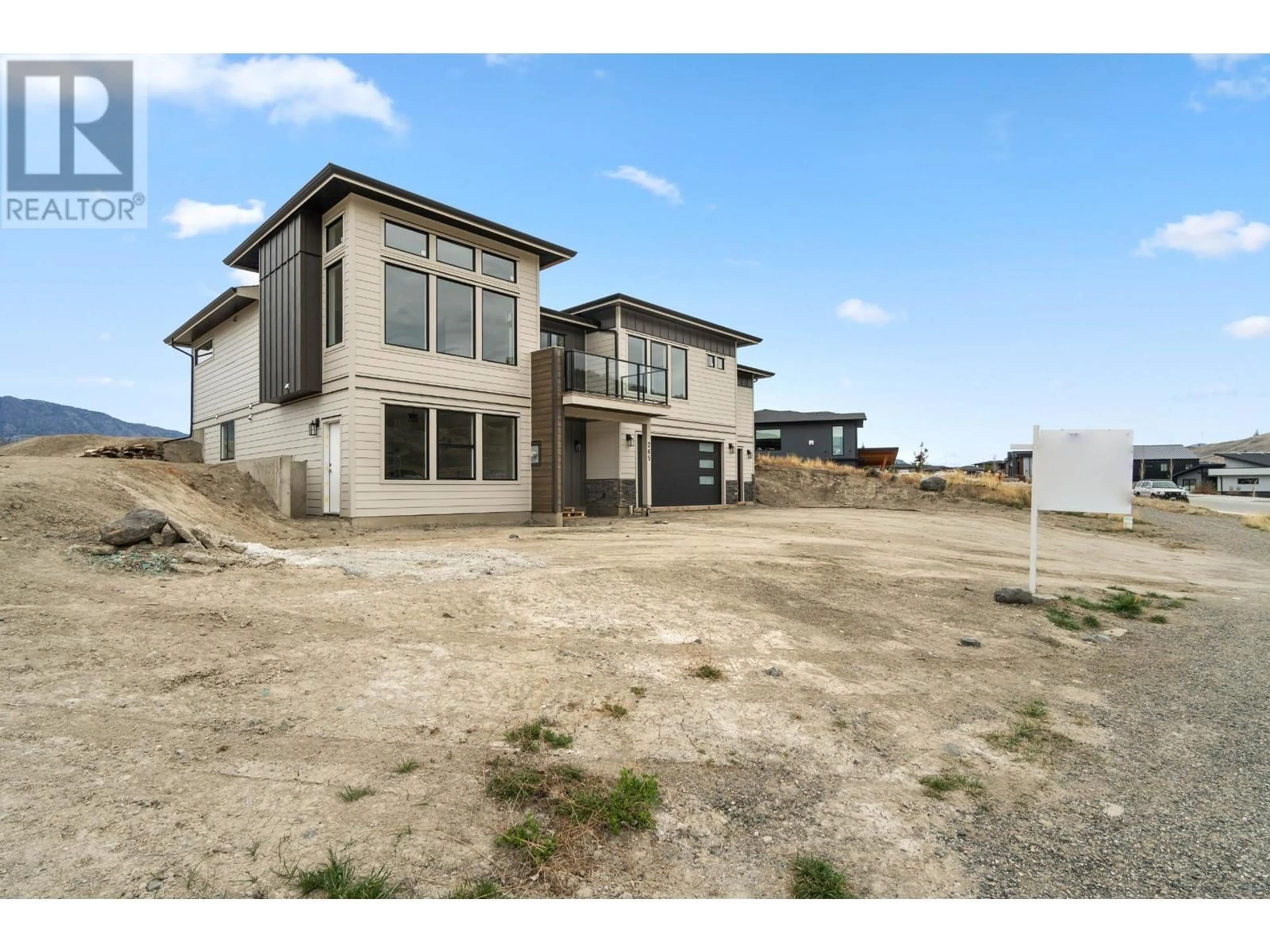 Frontside or backside of a home for 265 RUE CHEVAL NOIR, Tobiano British Columbia V1S0B3