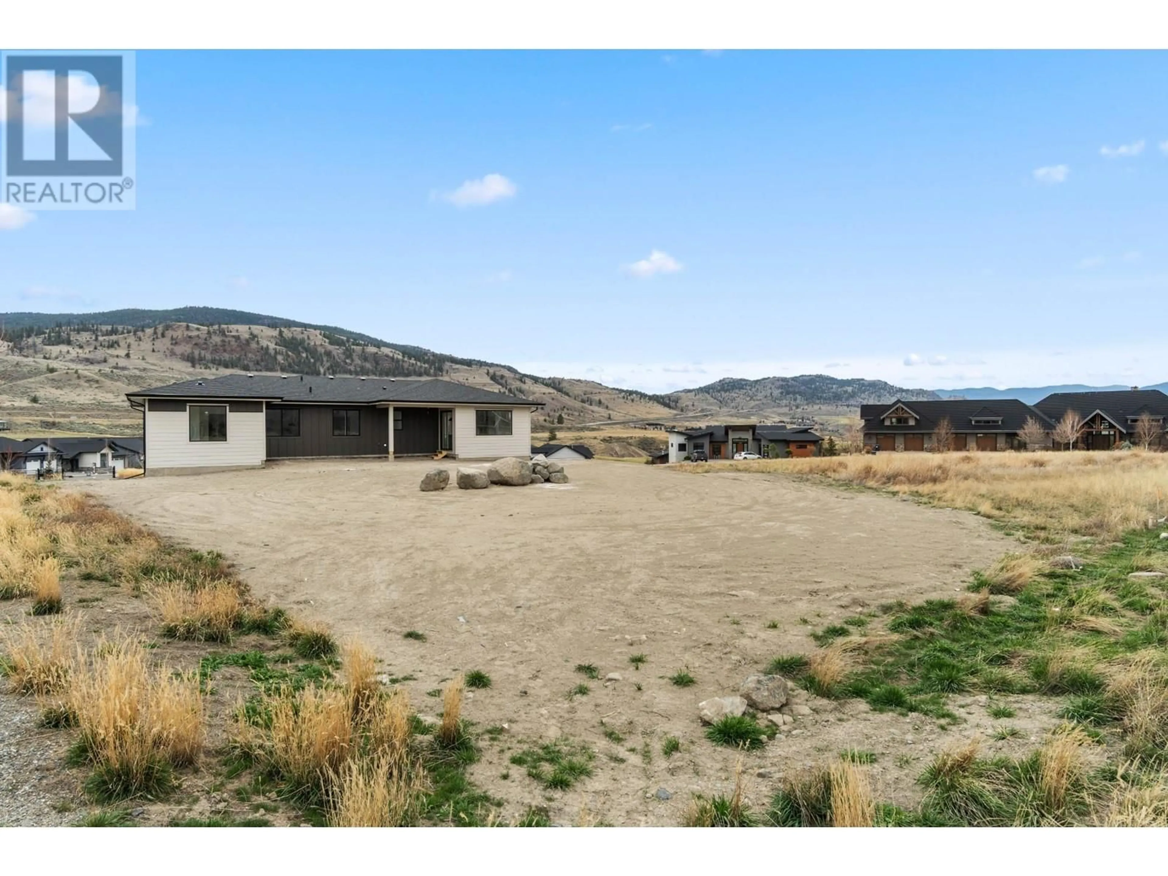 Frontside or backside of a home for 265 RUE CHEVAL NOIR, Tobiano British Columbia V1S0B3