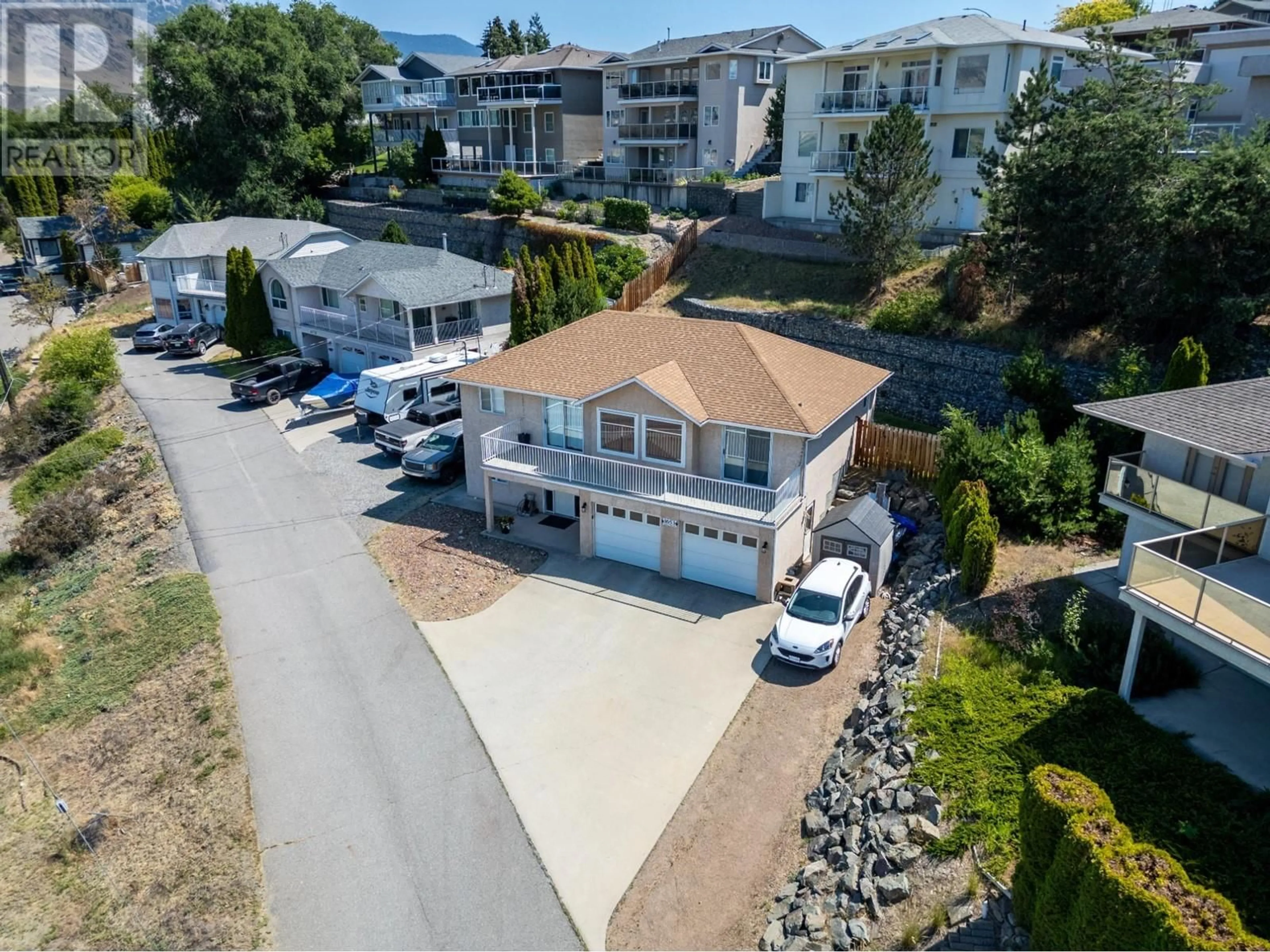 Frontside or backside of a home, the street view for 1653 VALLEYVIEW Drive, Kamloops British Columbia V2C4B6