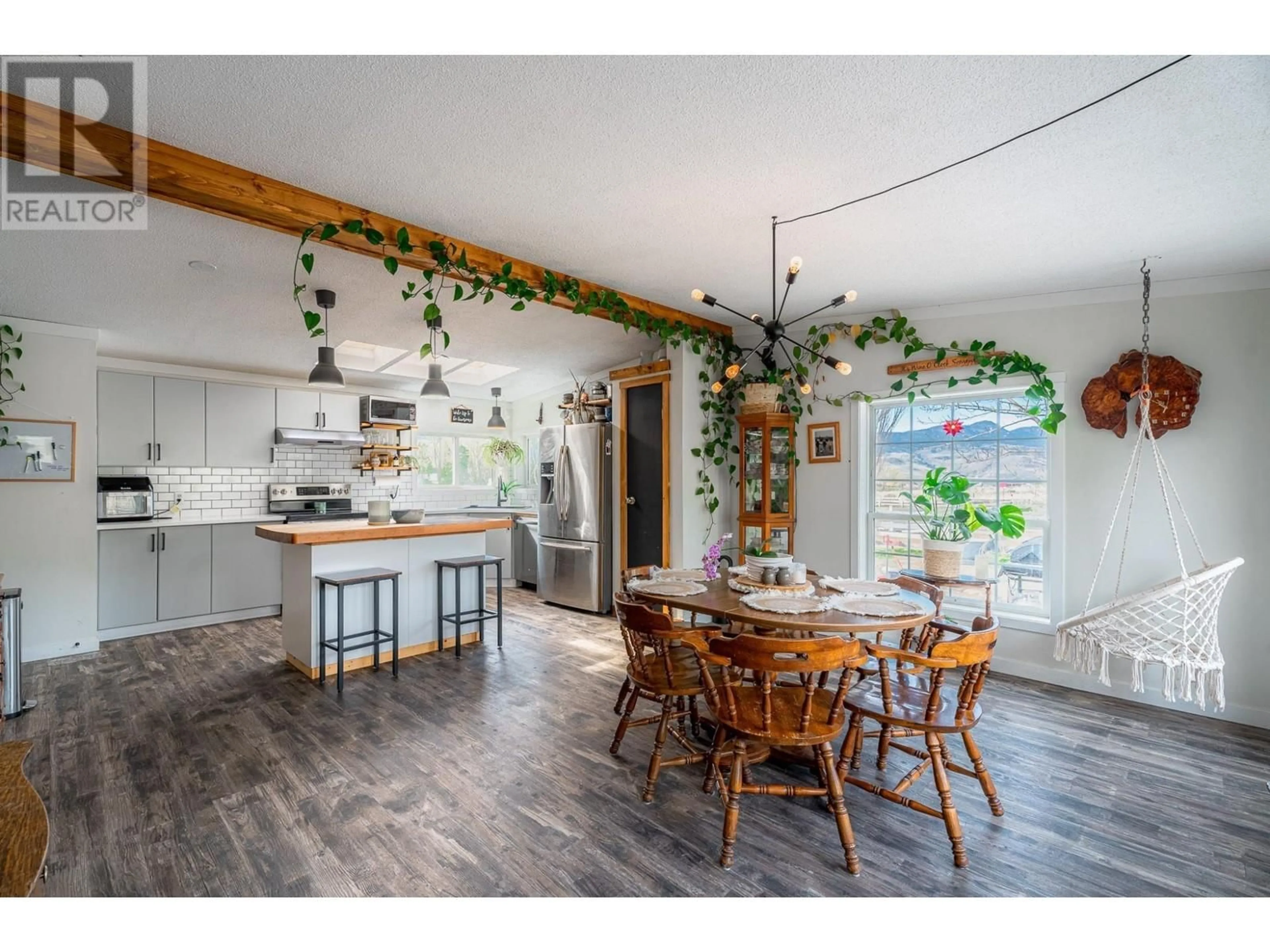 Dining room for 6808 ASHCROFT ROAD, Kamloops British Columbia V0K2P0