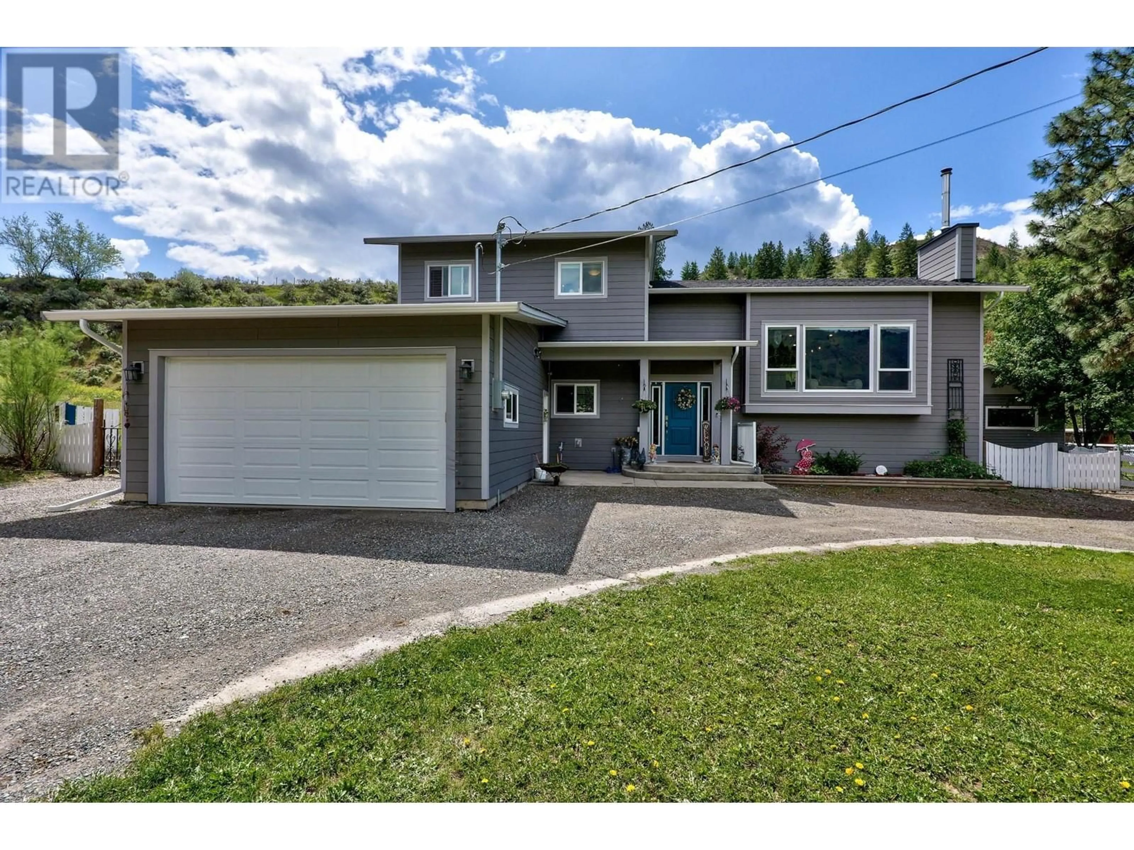 Frontside or backside of a home for 736 DURANGO DRIVE, Kamloops British Columbia V2C6Y6