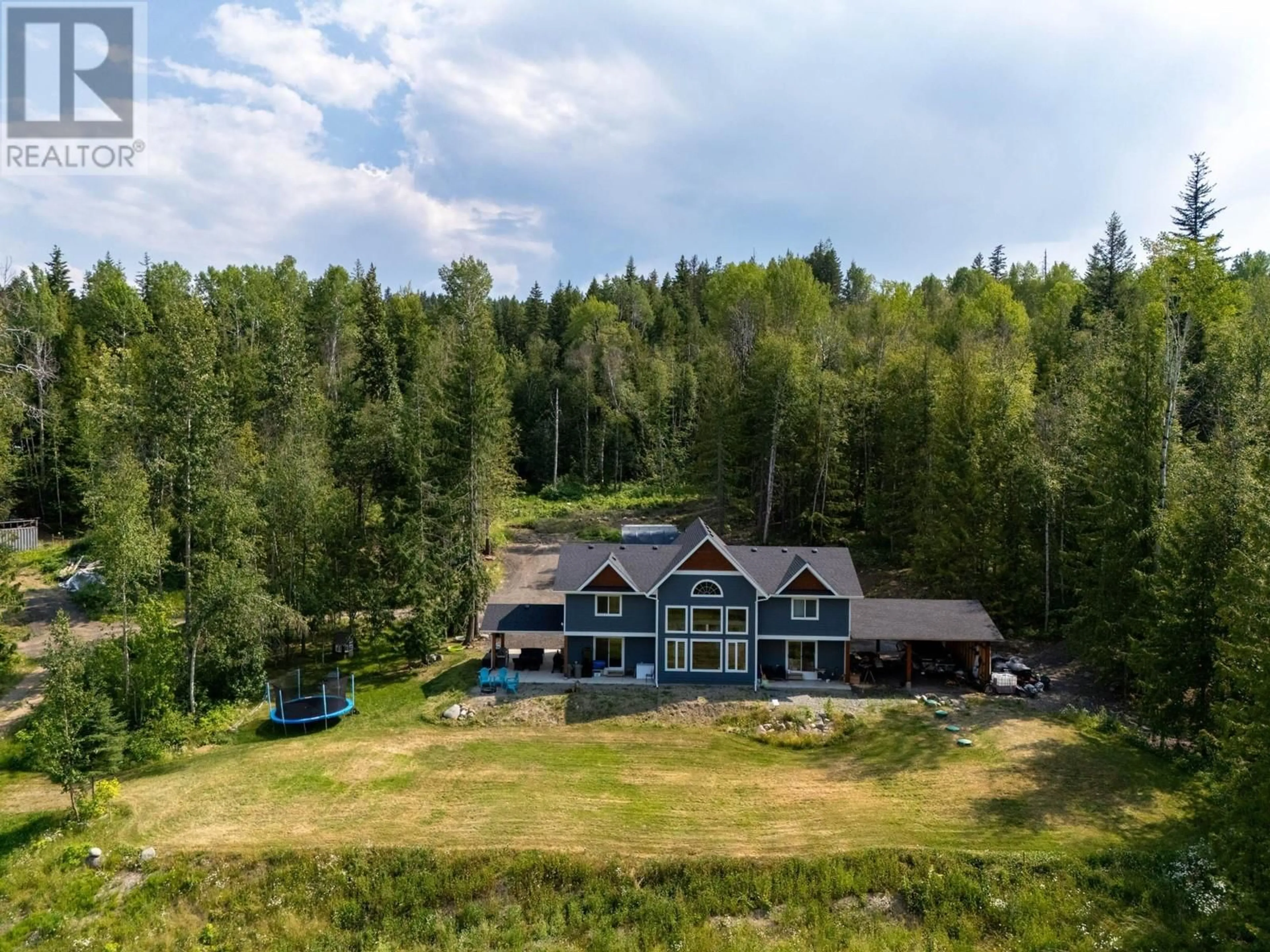 Outside view for 1033 BOHILL PLACE, Clearwater British Columbia