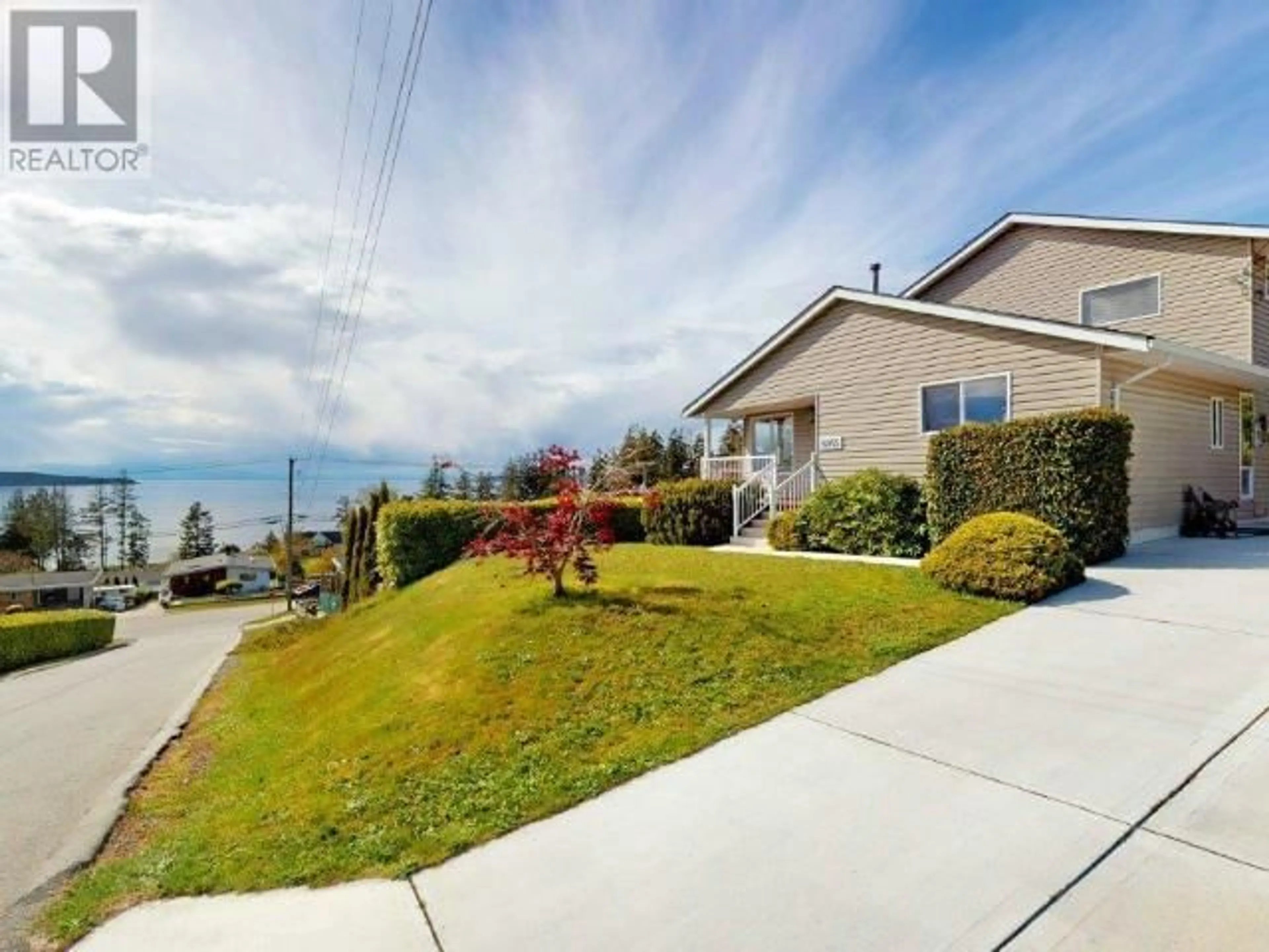 A pic from exterior of the house or condo for 6955 SURREY STREET, Powell River British Columbia V8A1H5