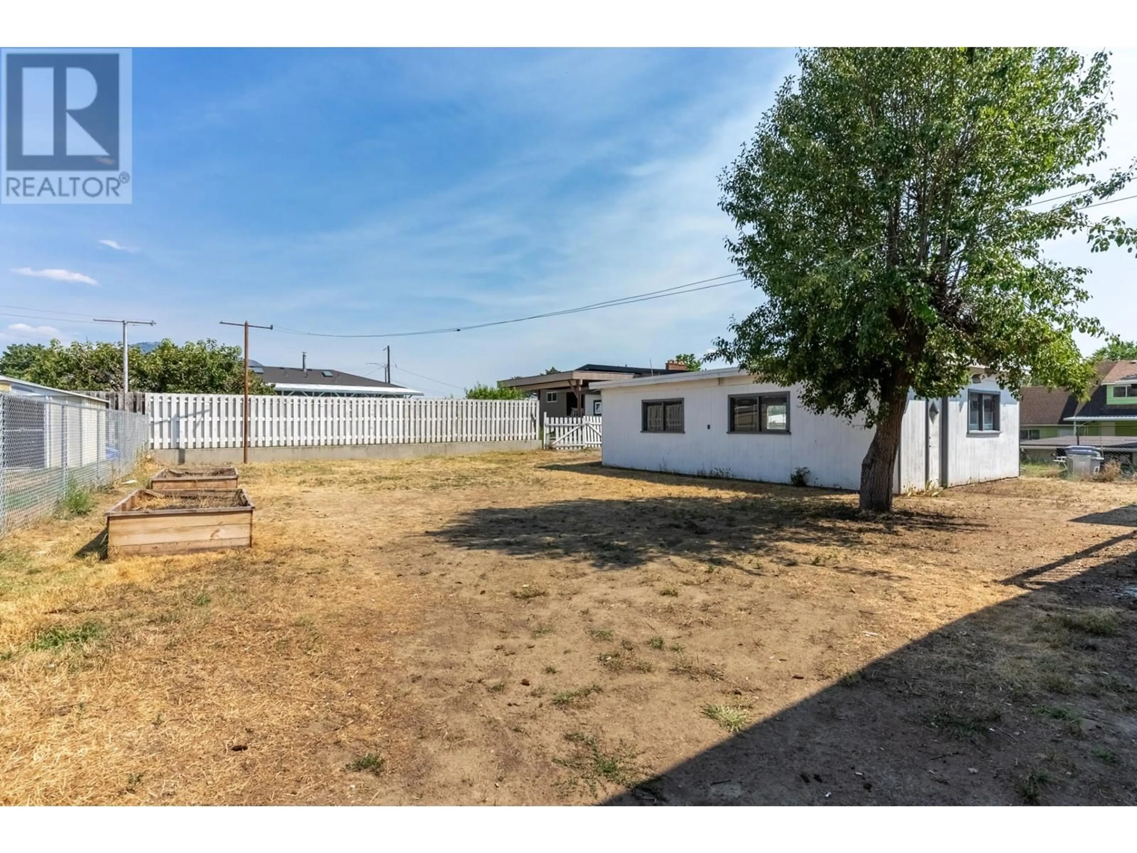 Fenced yard for 745 KELLY DRIVE, Kamloops British Columbia V2B4G5