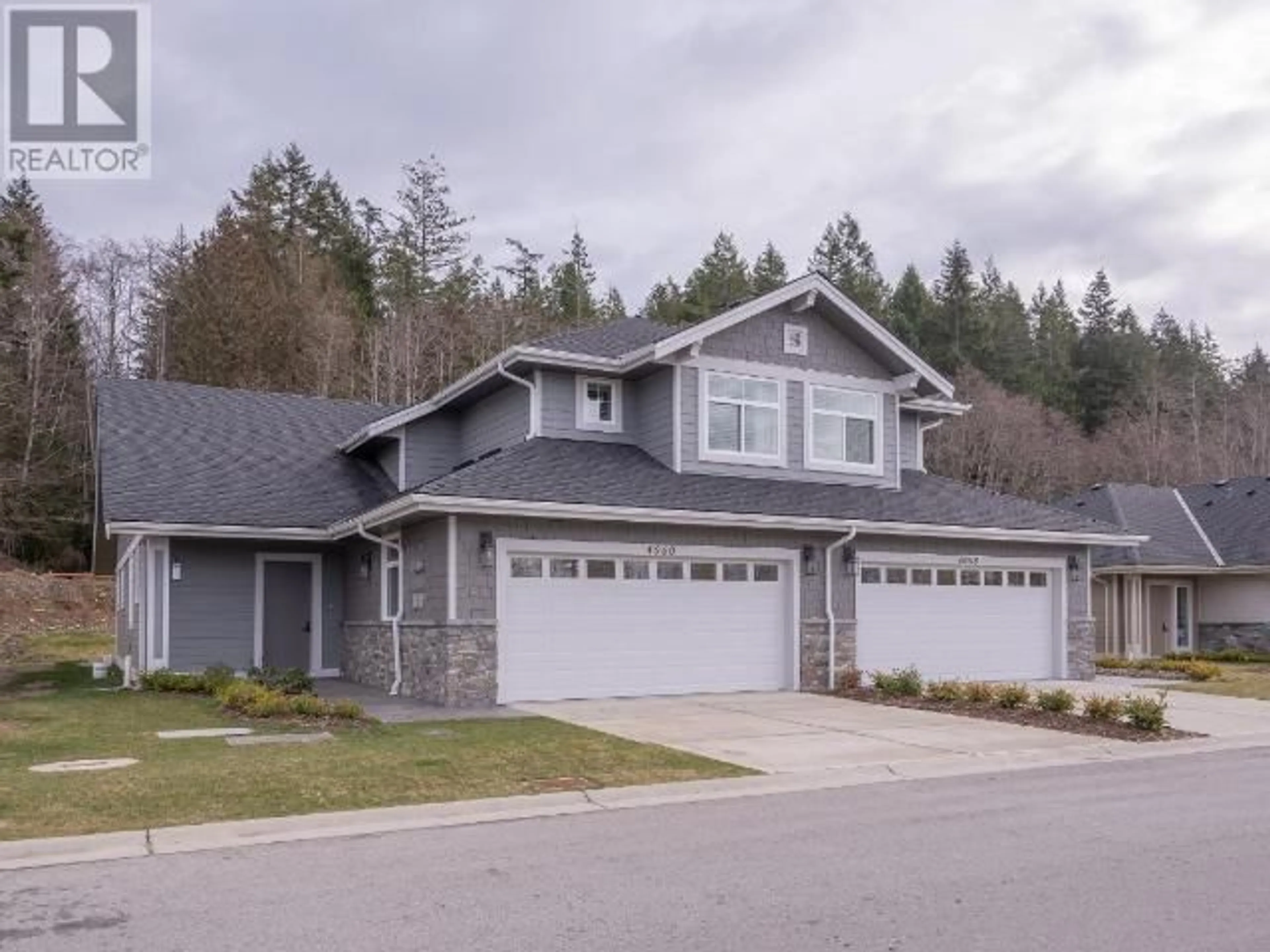 Frontside or backside of a home for 4060 SATURNA AVE, Powell River British Columbia V8A5T4