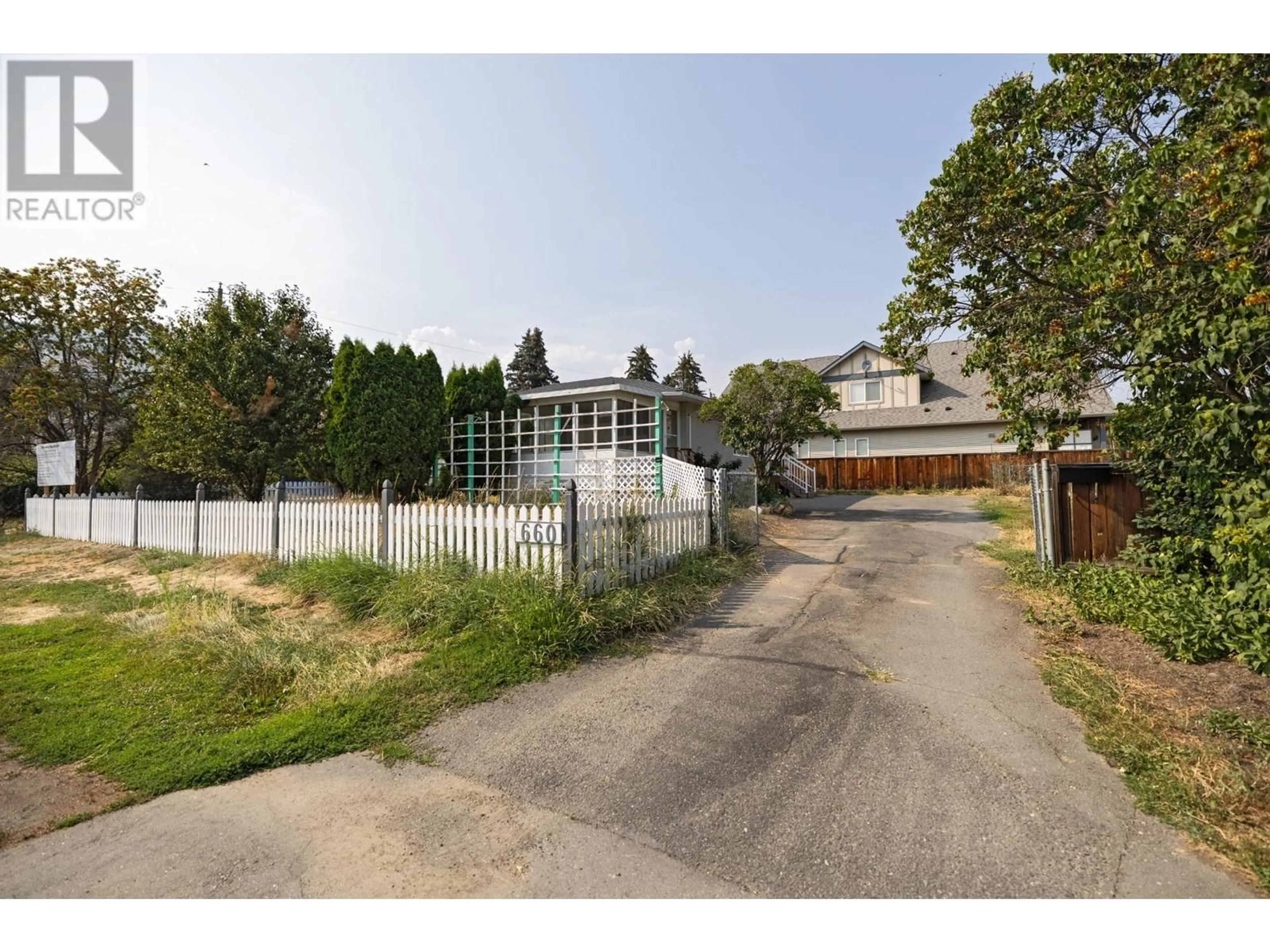 Outside view for 660 STANSFIELD ROAD, Kamloops British Columbia V2B6M3