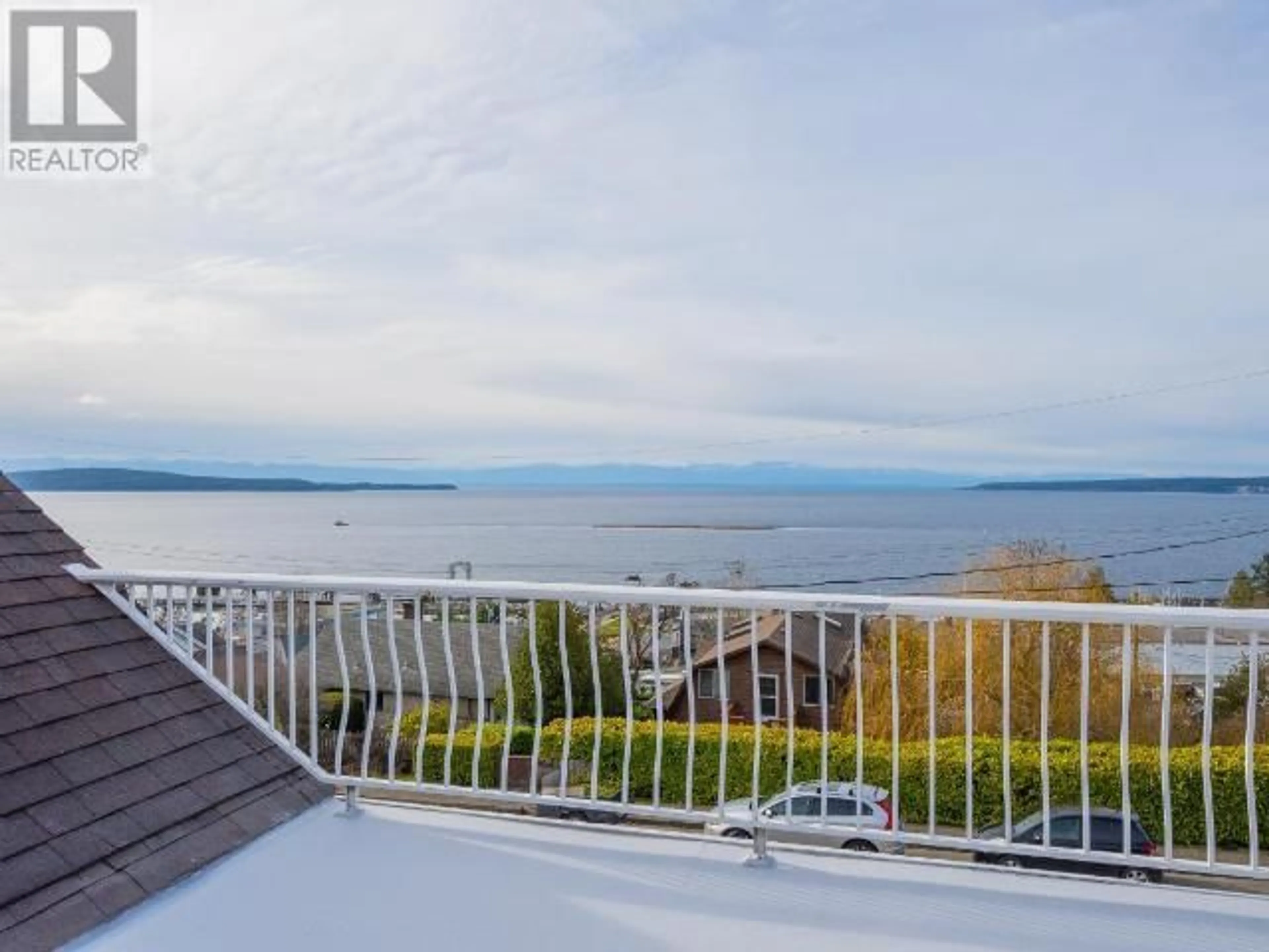 Lakeview for 4472 OMINECA AVE, Powell River British Columbia V8A2P7