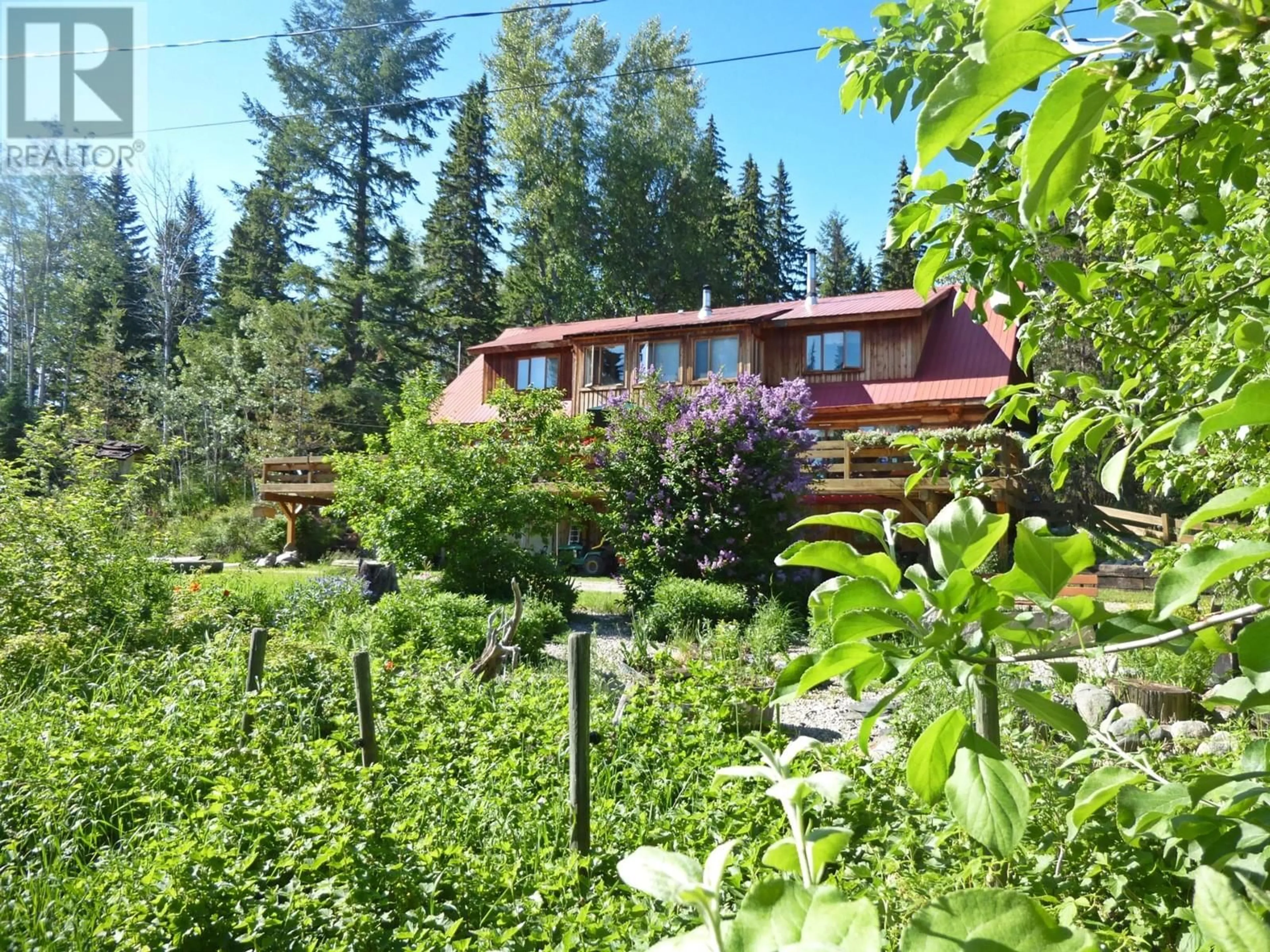 Cottage for 5944 TROUT CREEK RD, Clearwater British Columbia V0E1N1